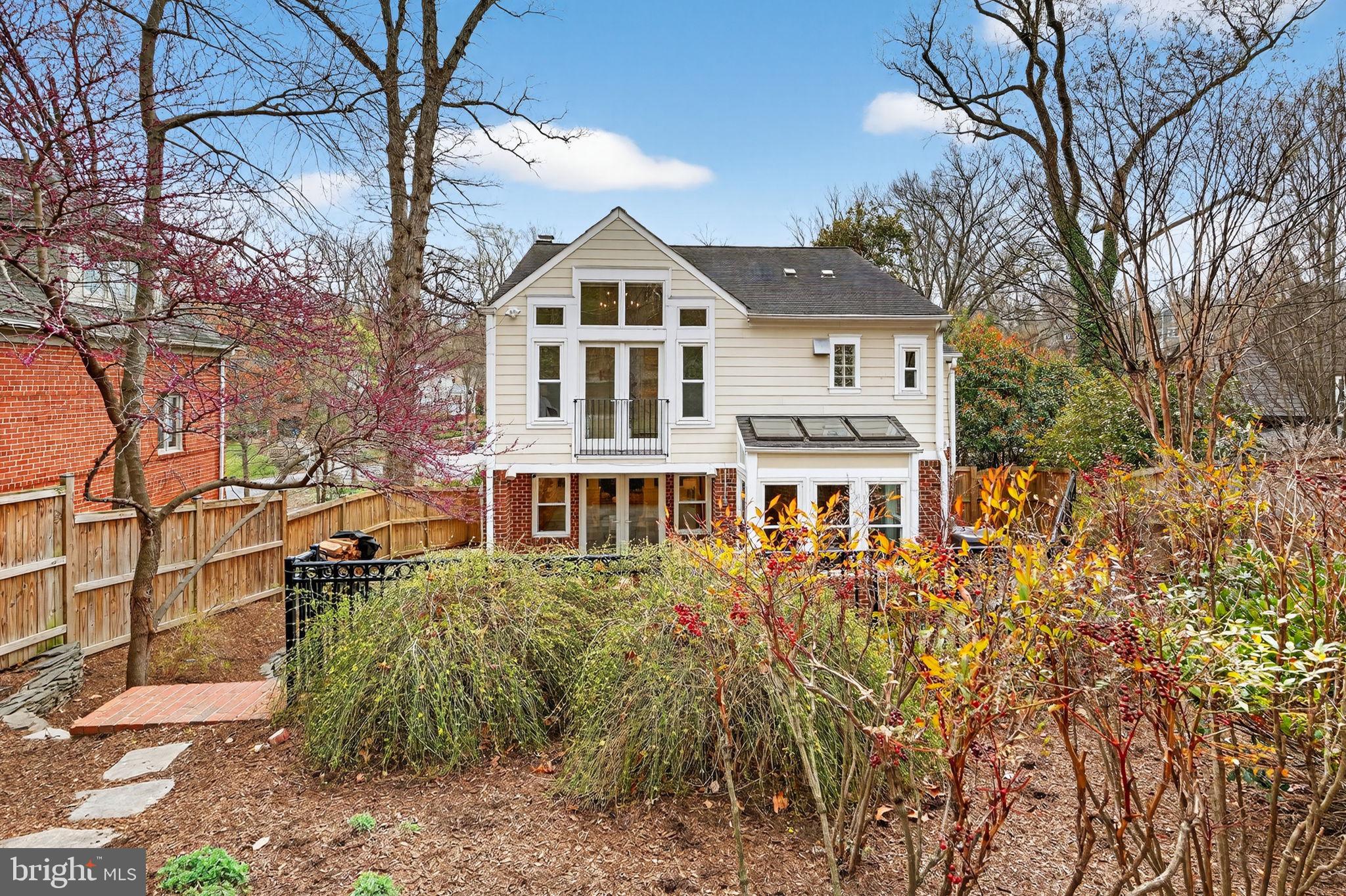 BEVERLEY HILLS - Residential