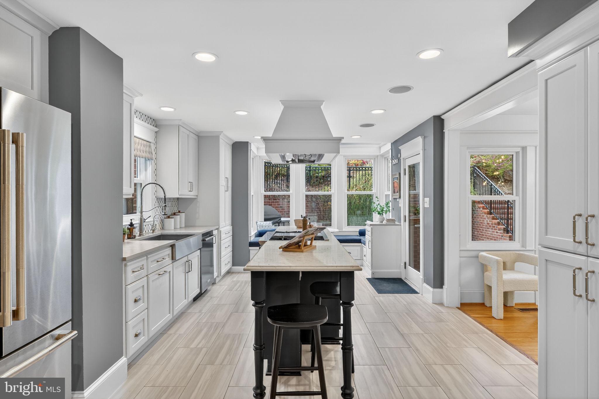 BEVERLEY HILLS - Residential