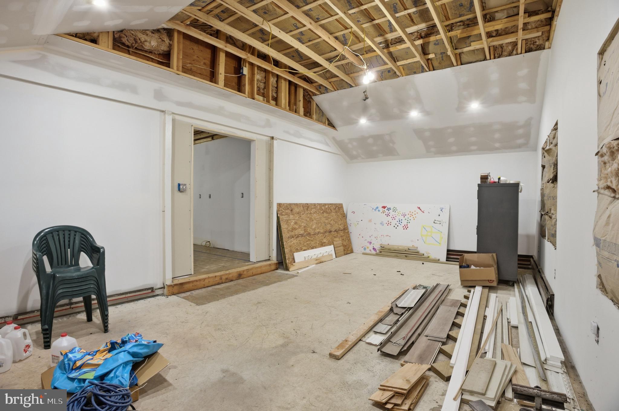 FAIRLESS HILLS - Residential