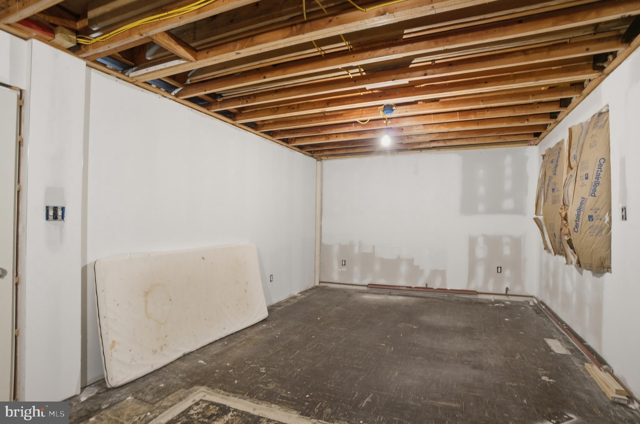 FAIRLESS HILLS - Residential