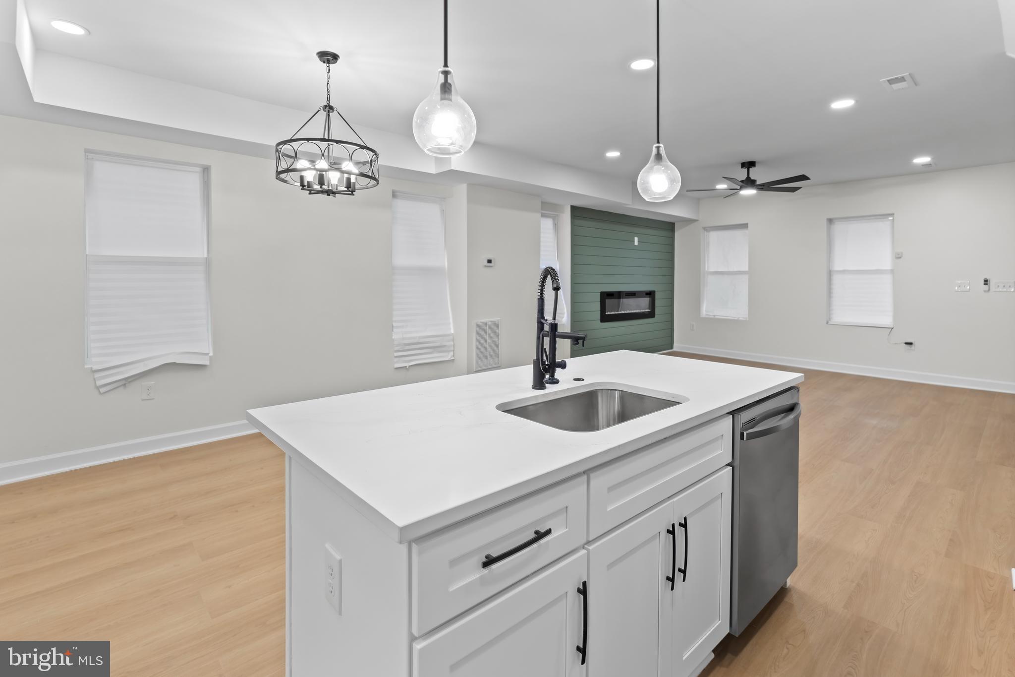MONDAWMIN - Residential