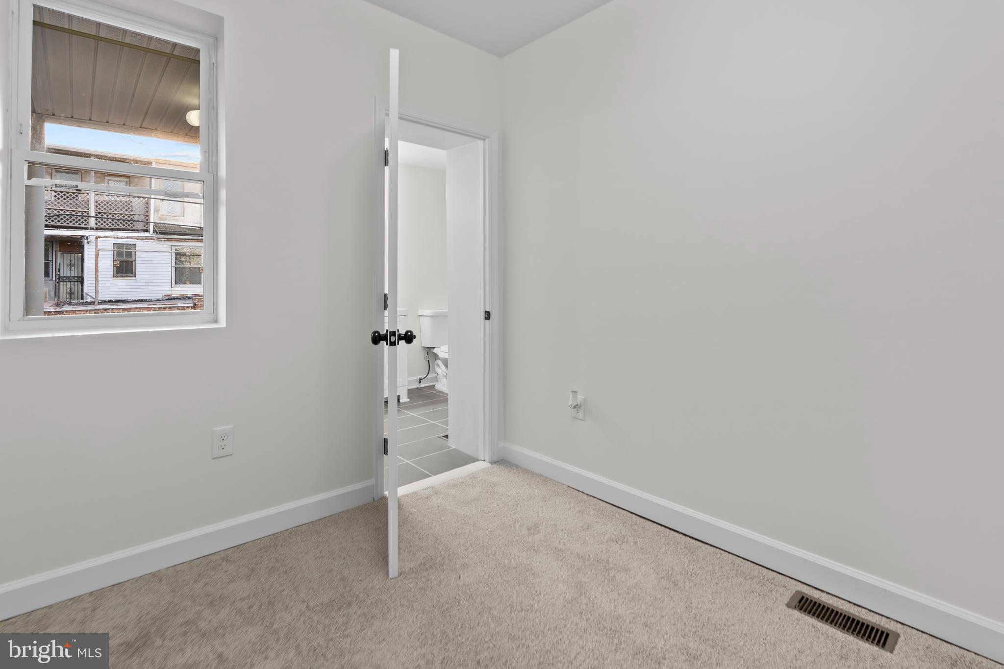 MONDAWMIN - Residential