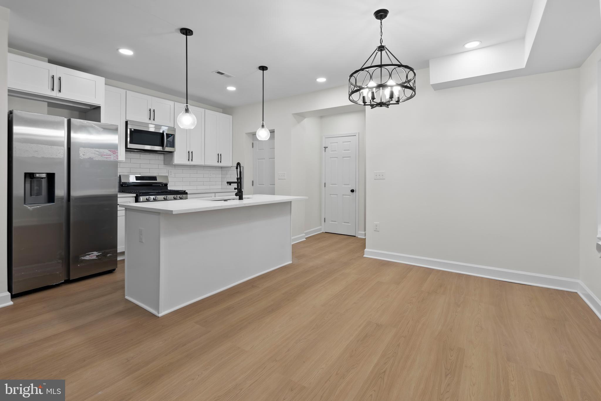 MONDAWMIN - Residential