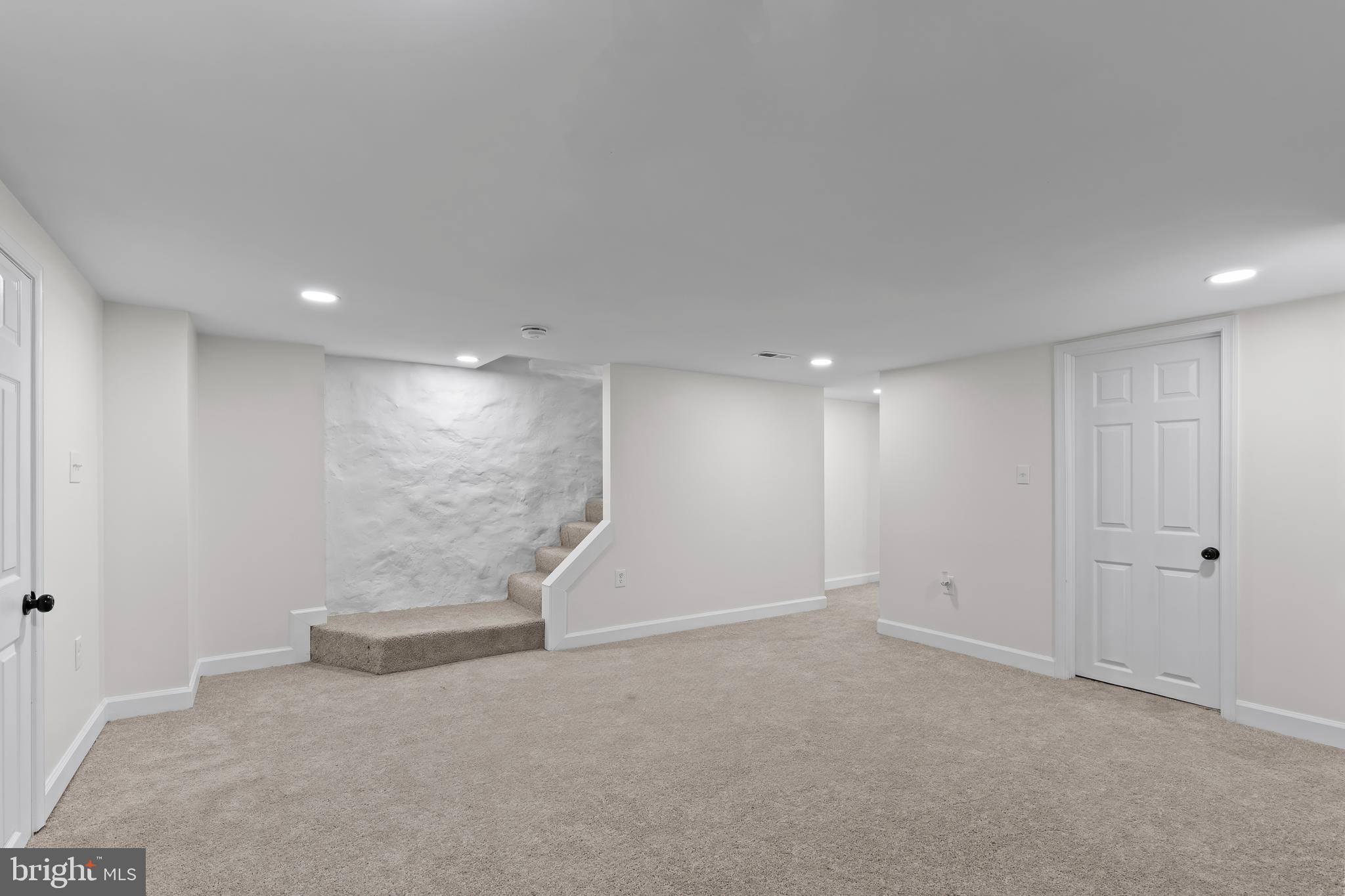 MONDAWMIN - Residential