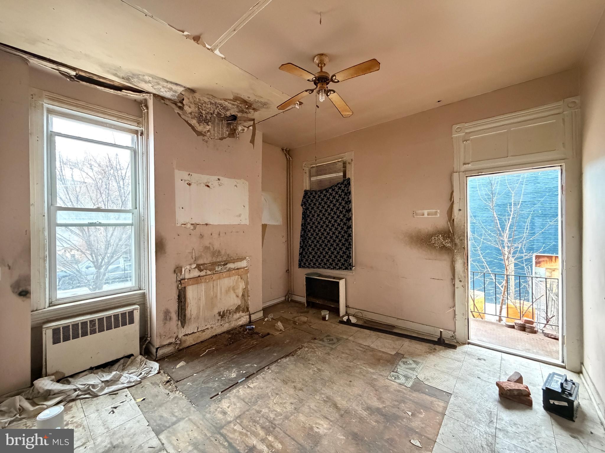 BROADWAY EAST - Residential