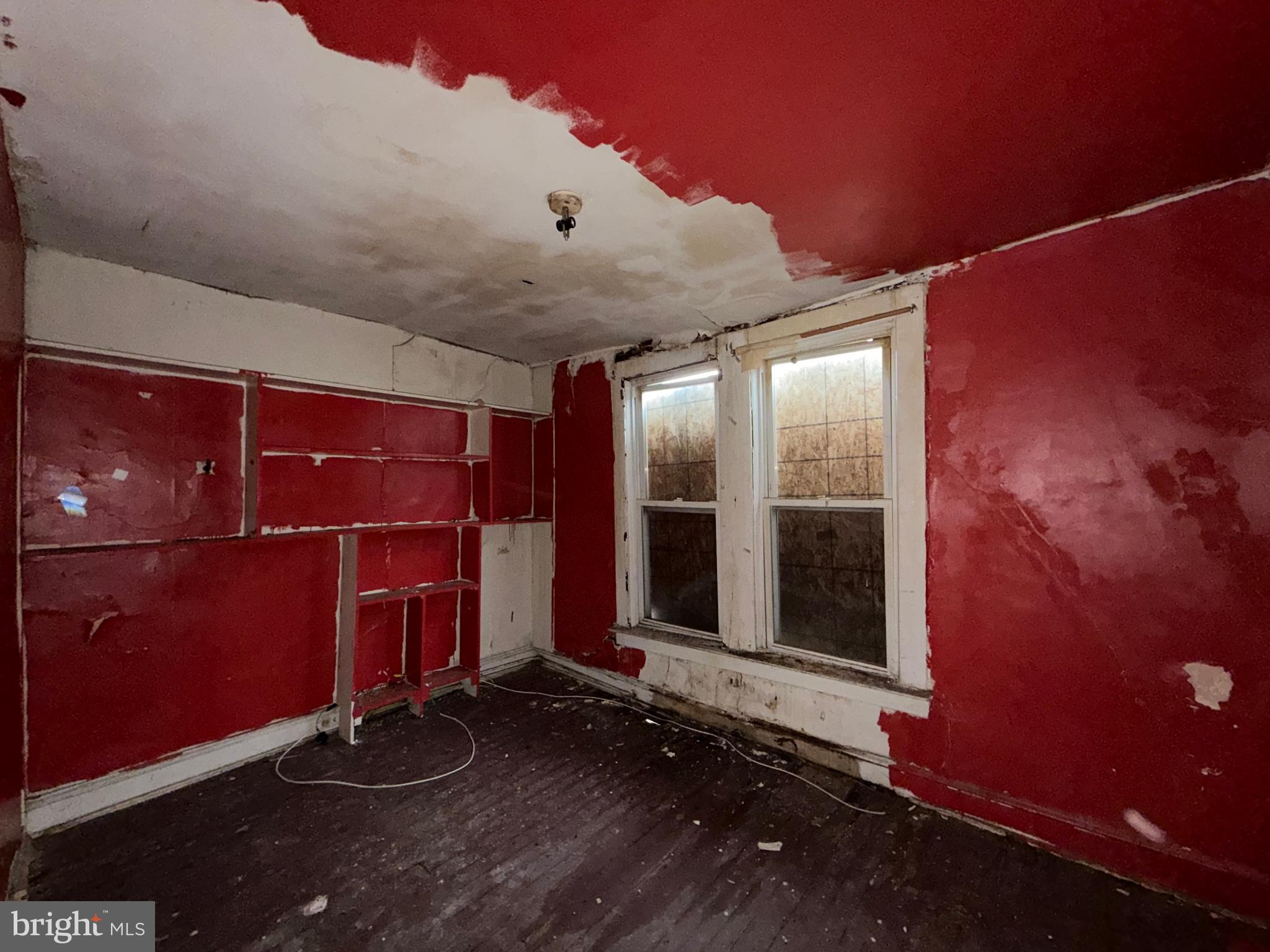 BROADWAY EAST - Residential