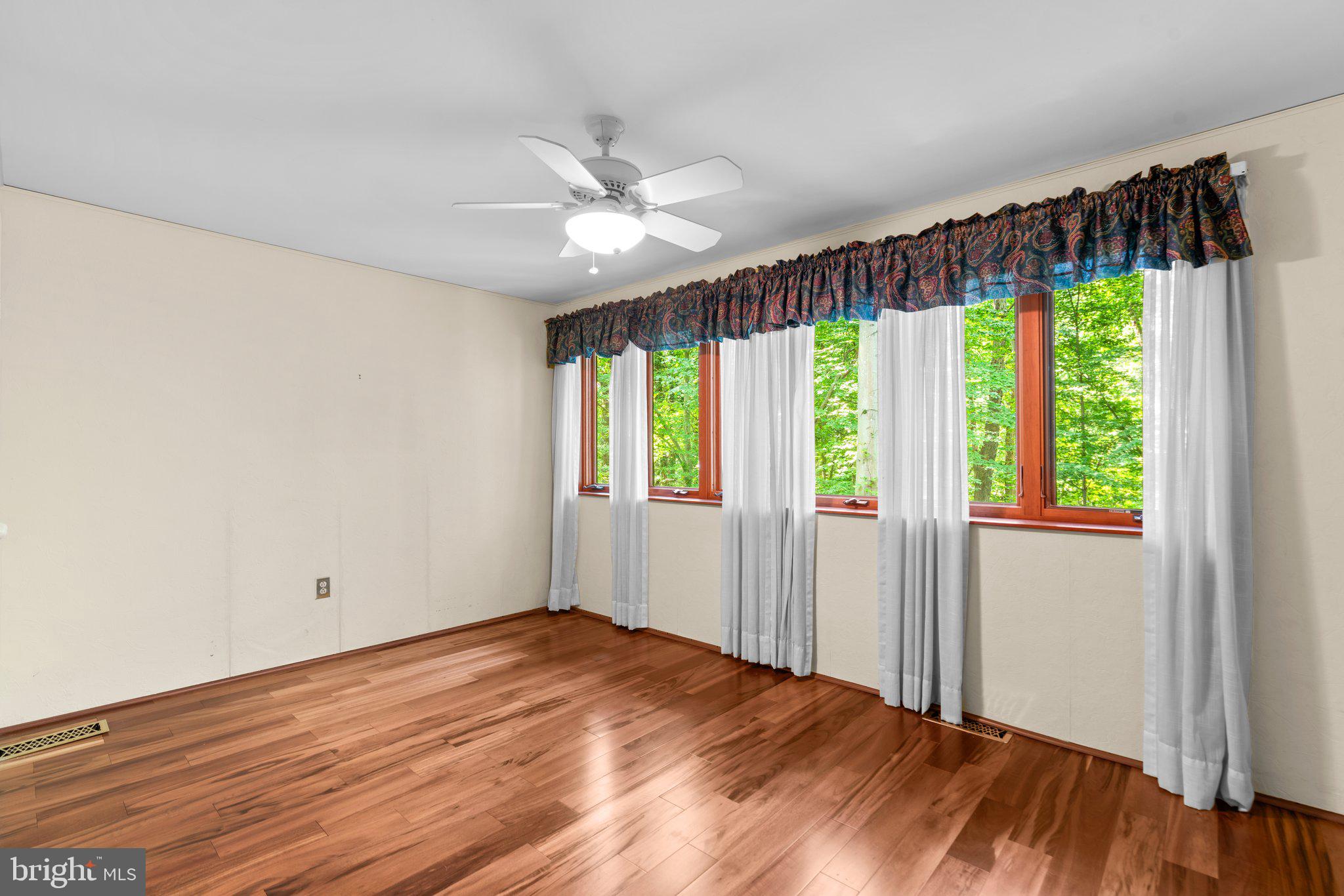 PINES ON THE SEVERN - Residential