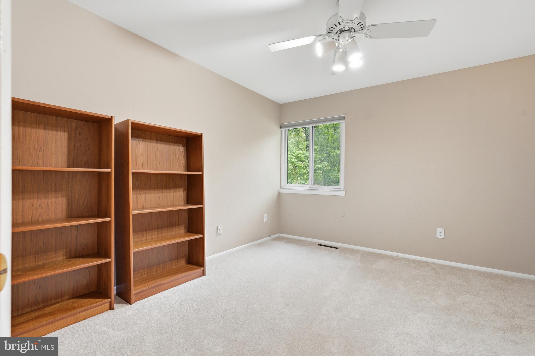 VILLAGE OF HICKORY RIDGE - Residential