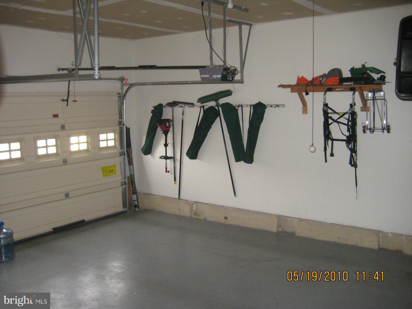 SUMMERWOOD - Residential Lease