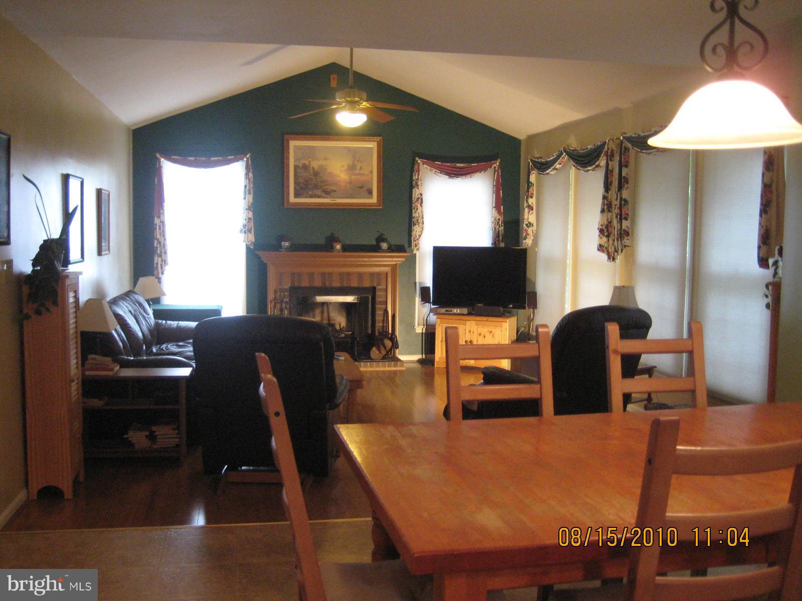 SUMMERWOOD - Residential Lease