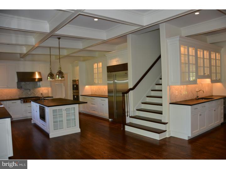 CHESTNUT HILL - Residential