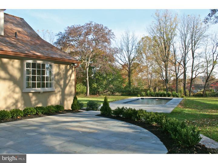 CHESTNUT HILL - Residential