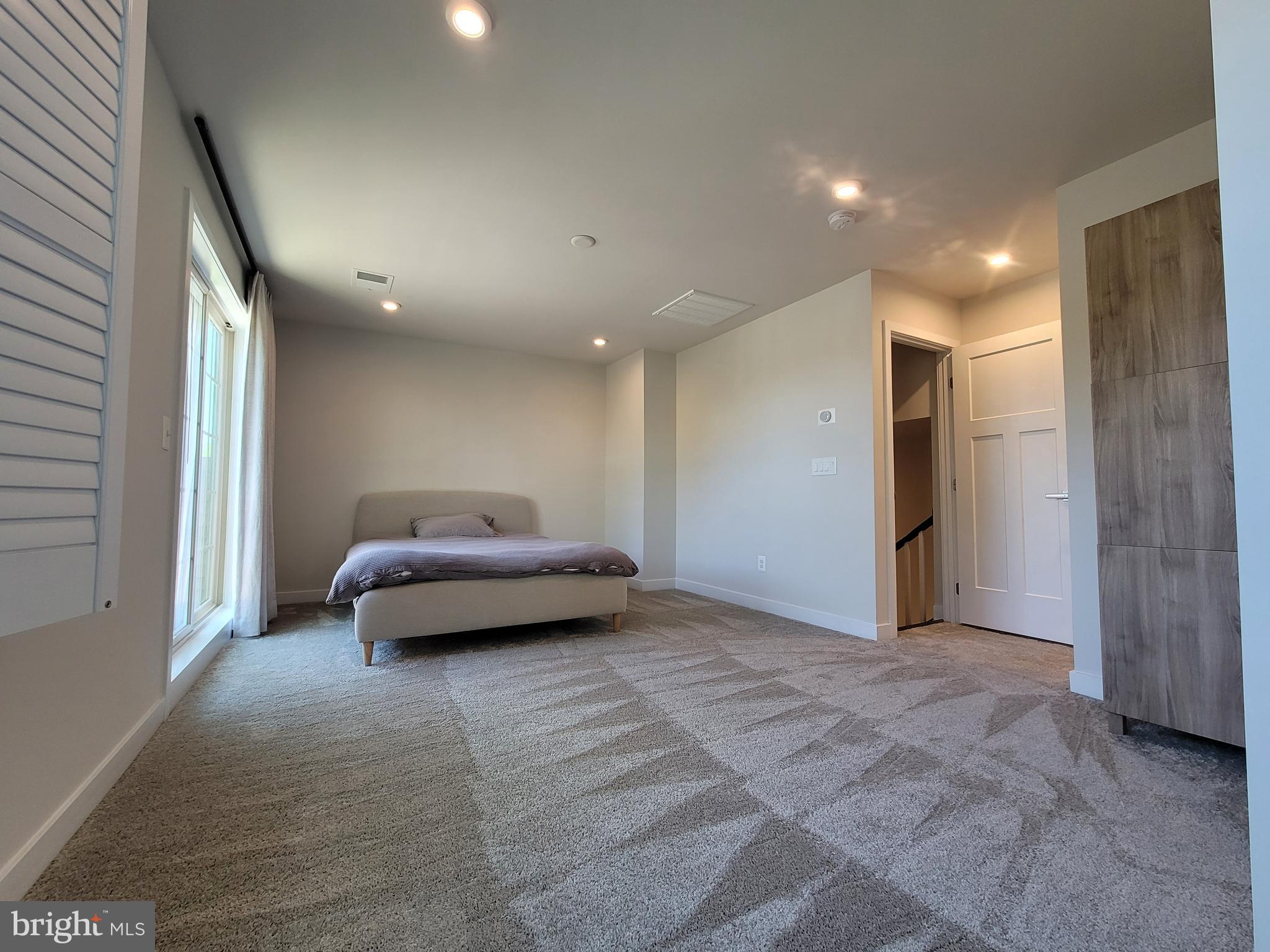 HERITAGE VILLAGE - Residential