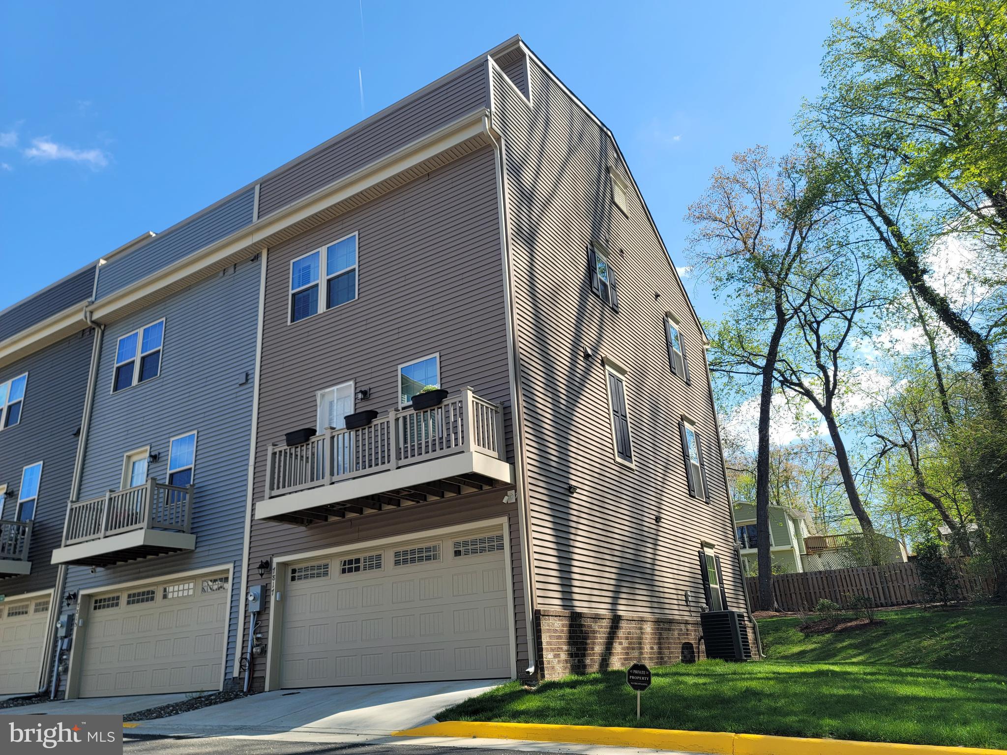 HERITAGE VILLAGE - Residential