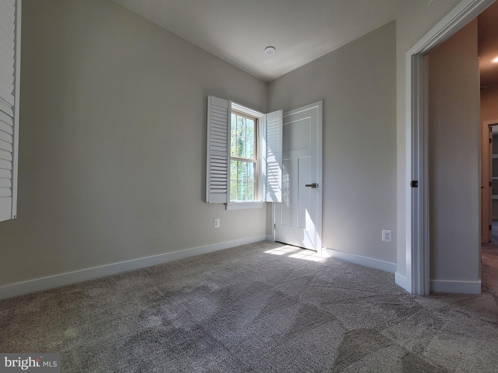 HERITAGE VILLAGE - Residential