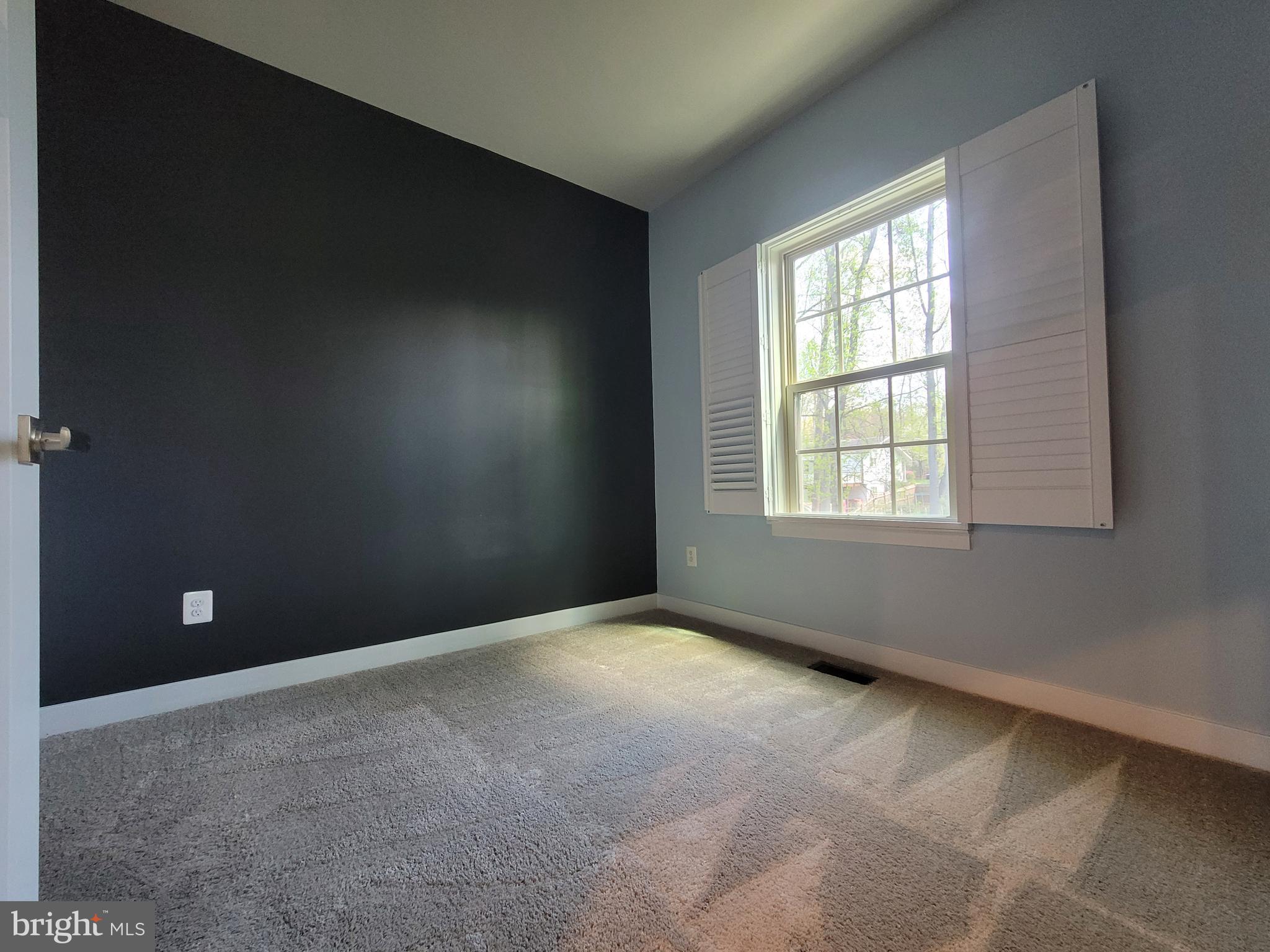 HERITAGE VILLAGE - Residential