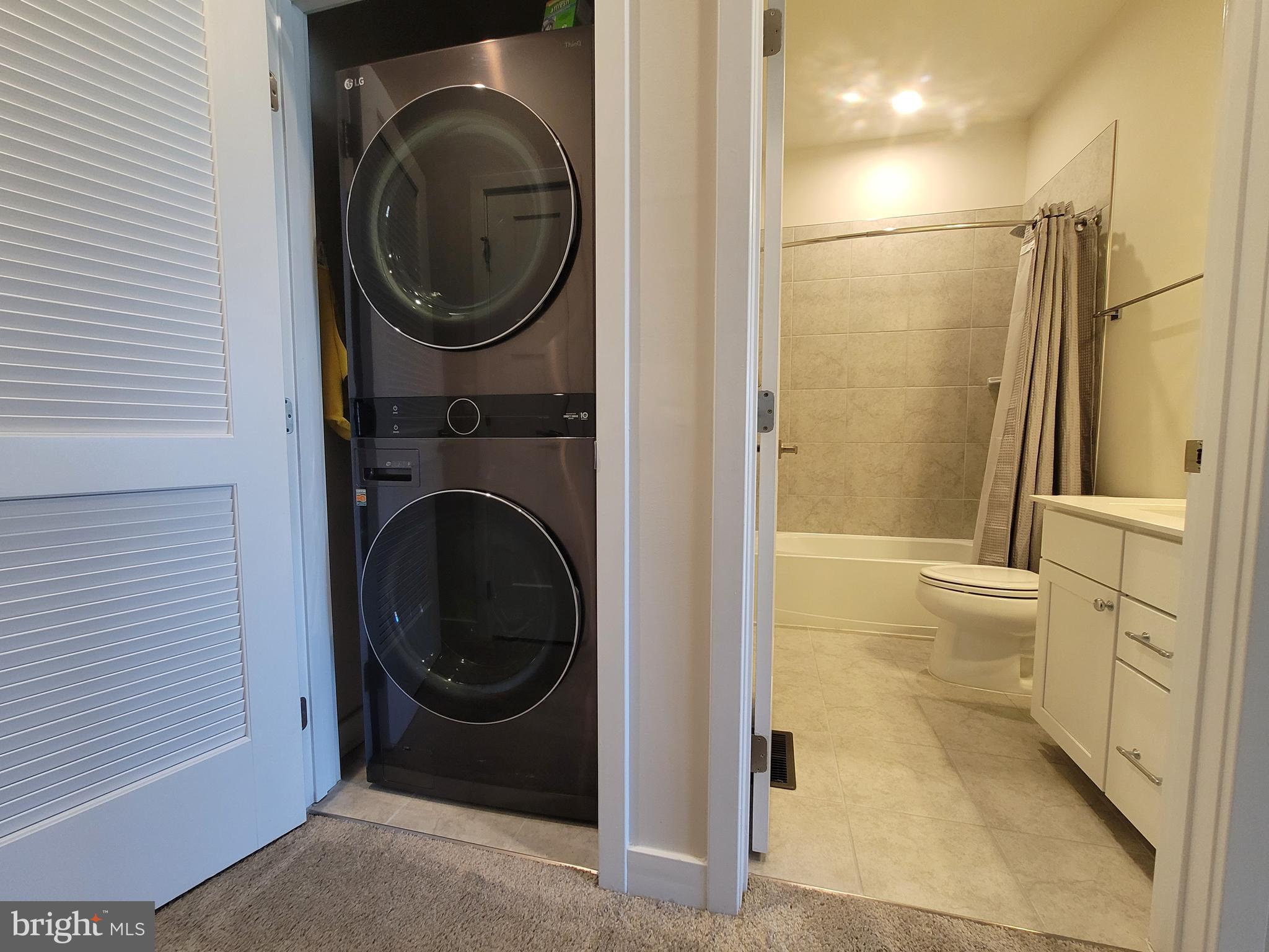 HERITAGE VILLAGE - Residential