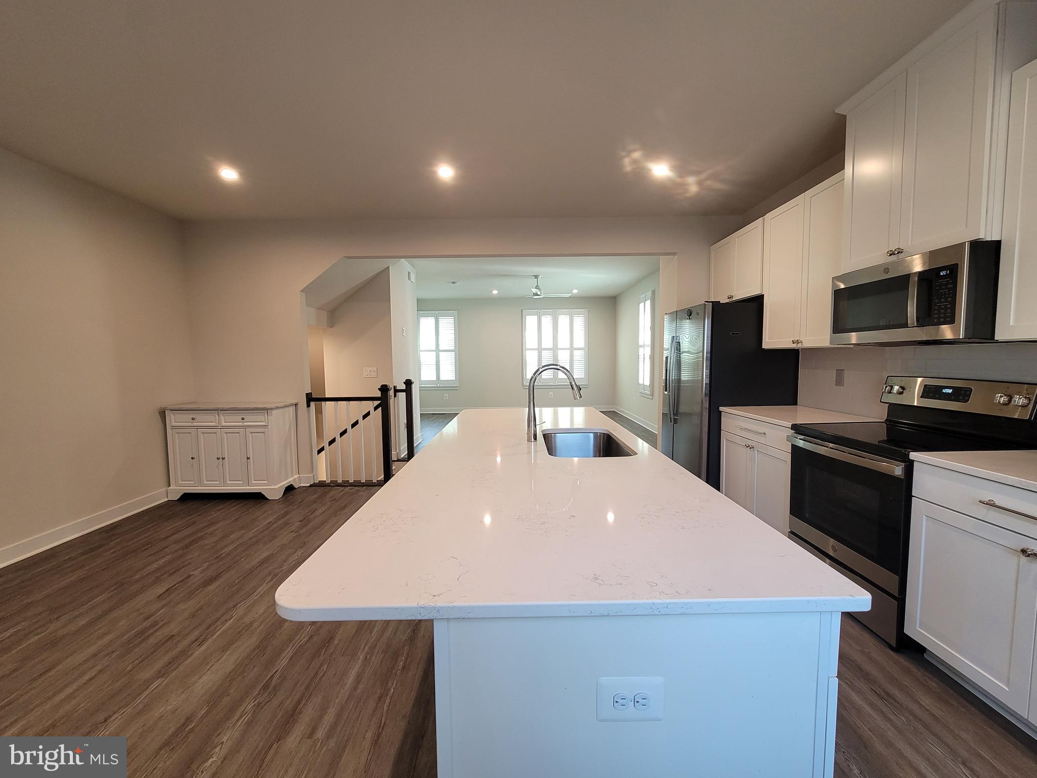 HERITAGE VILLAGE - Residential