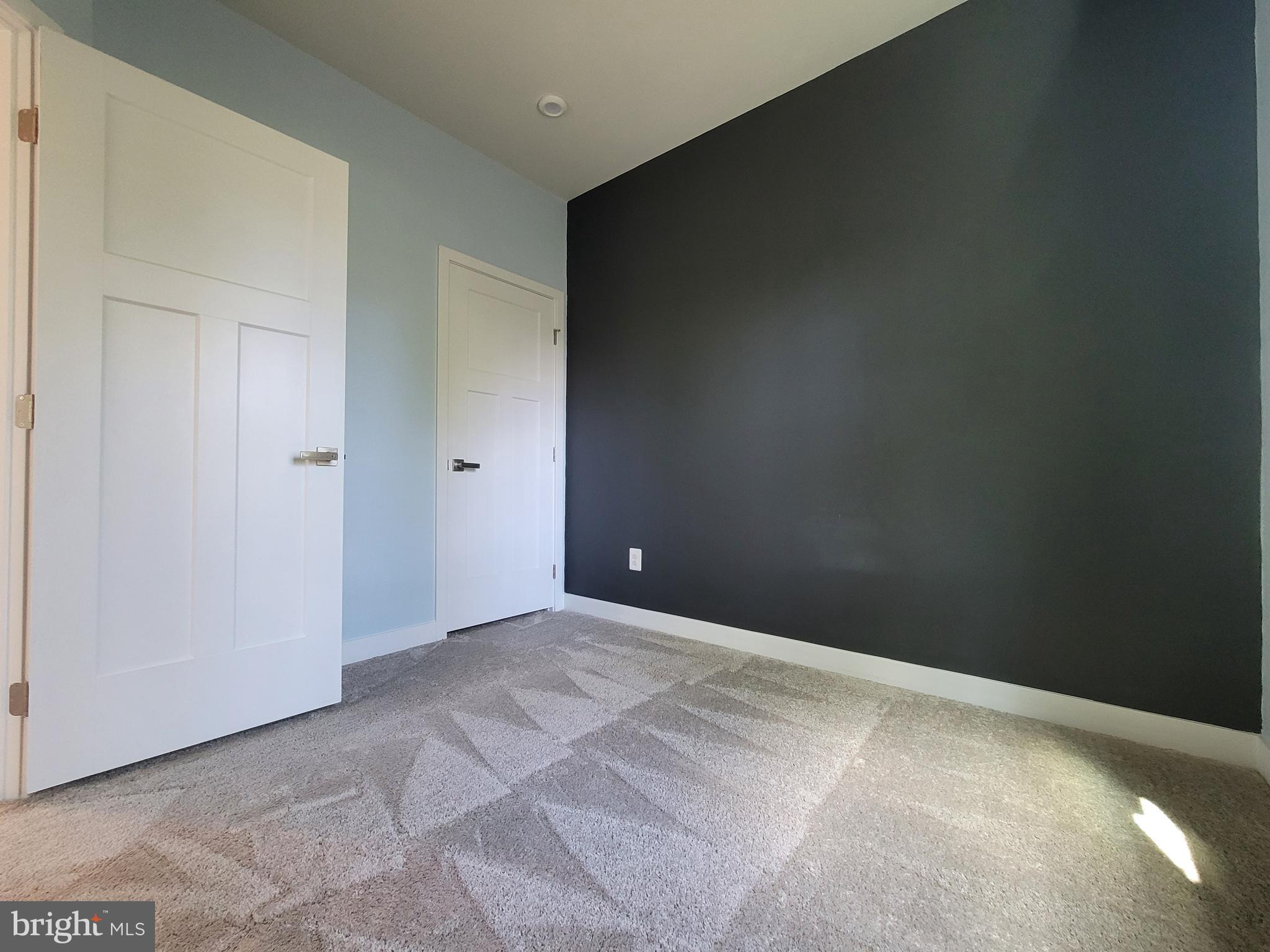 HERITAGE VILLAGE - Residential