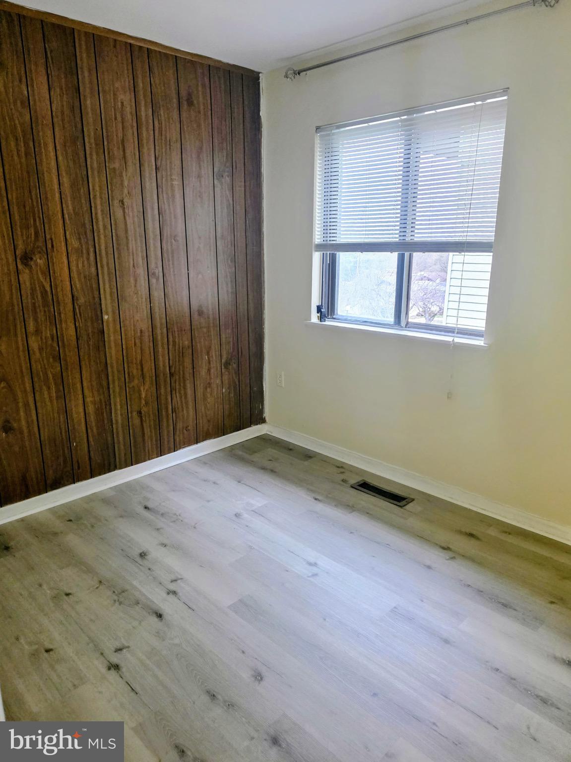 NEWPORT ESTATES - Residential