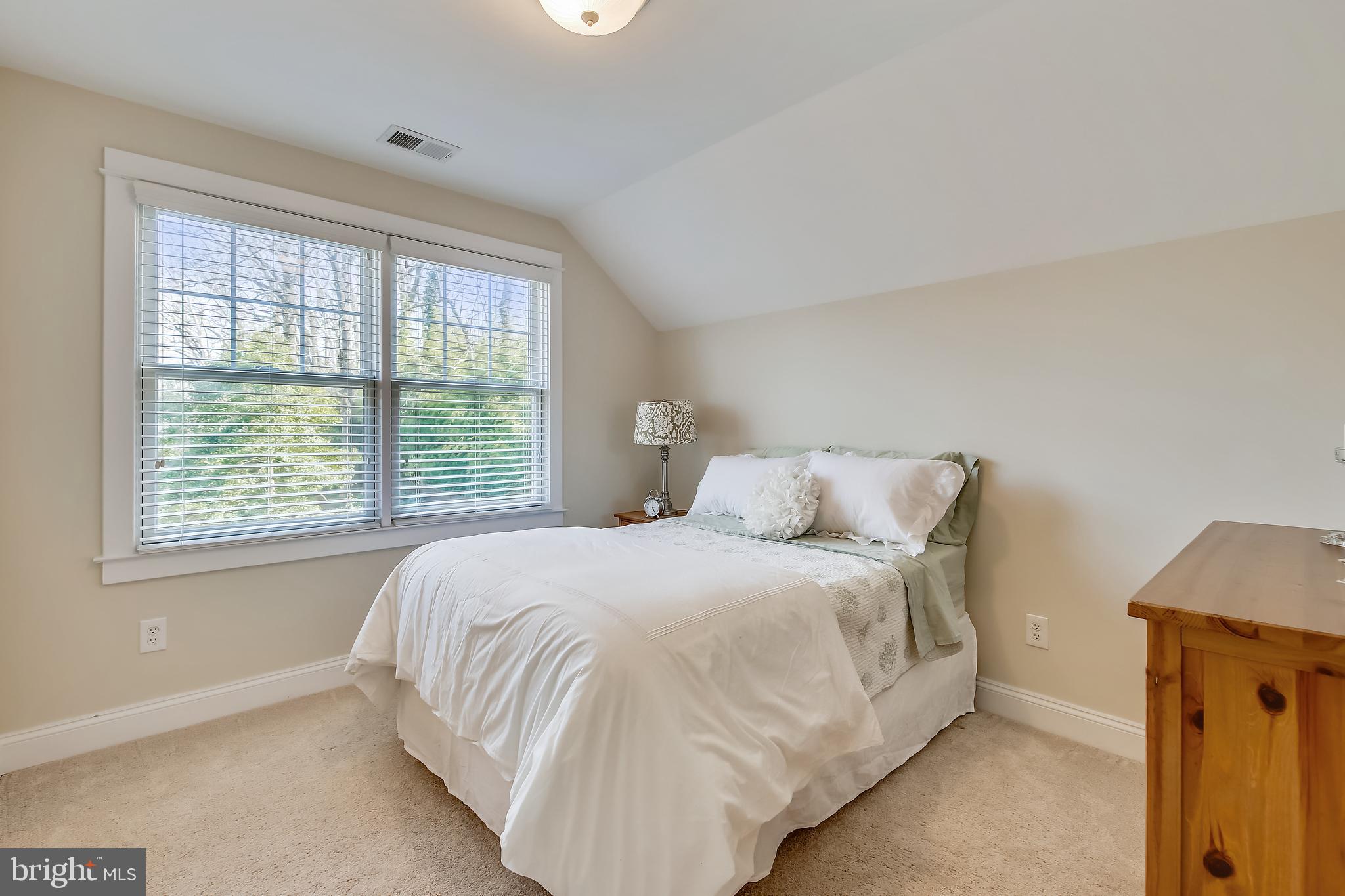 HILLMEAD - Residential