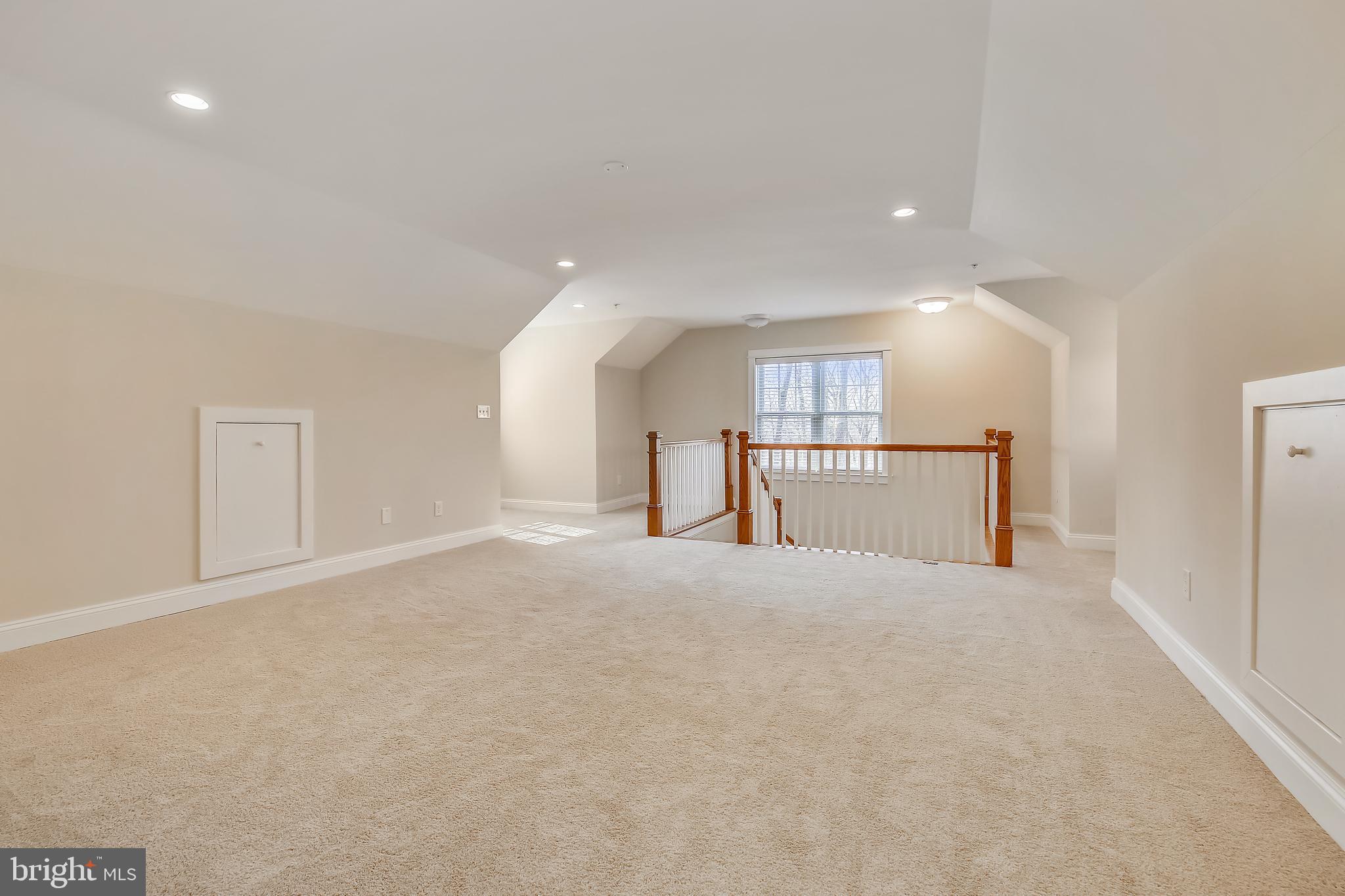 HILLMEAD - Residential