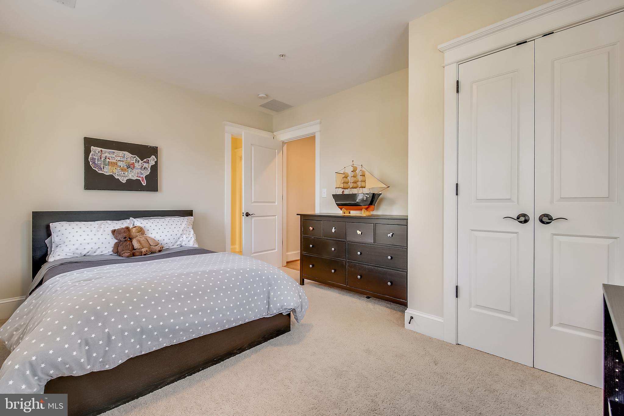 HILLMEAD - Residential