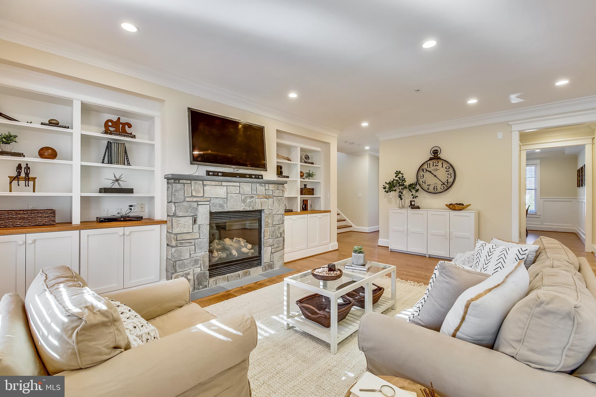 HILLMEAD - Residential