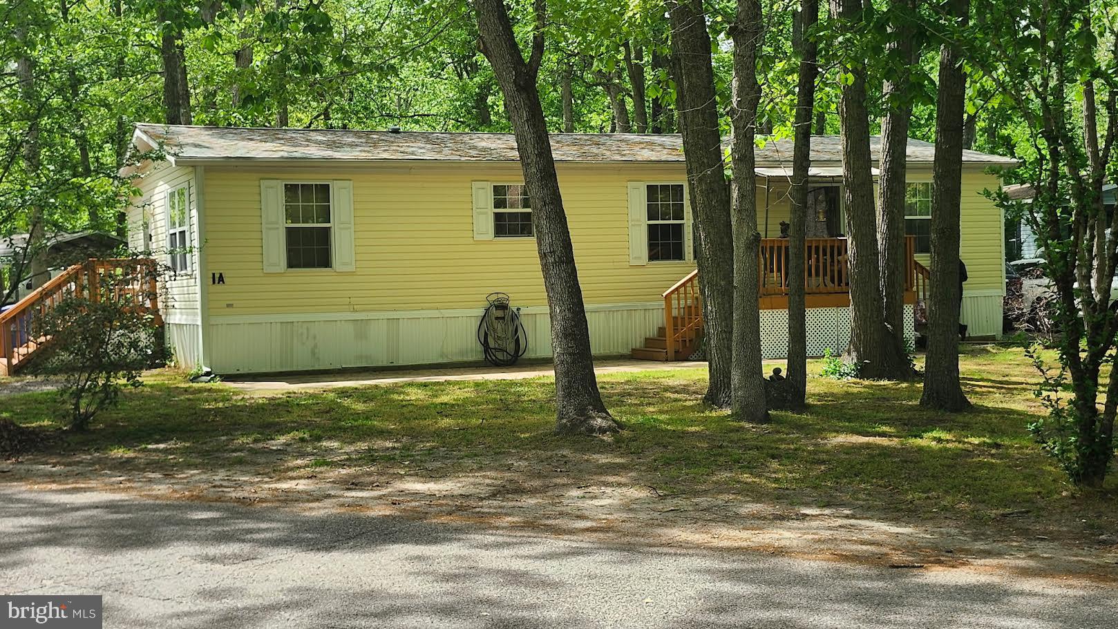 1A OAKVIEW DRIVE
