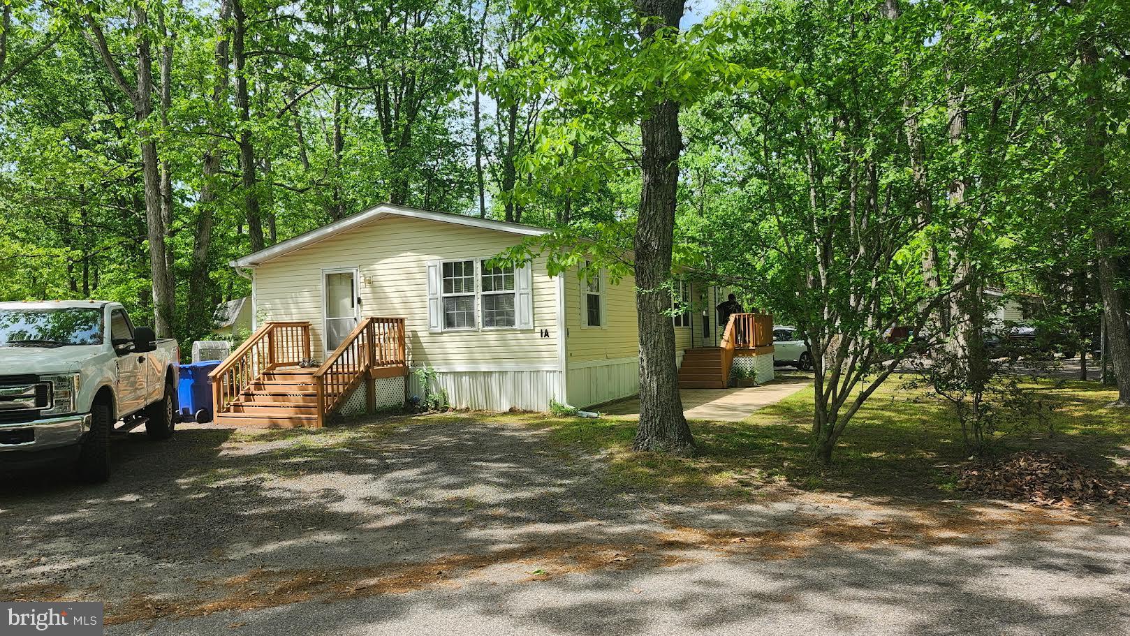 1A OAKVIEW DRIVE