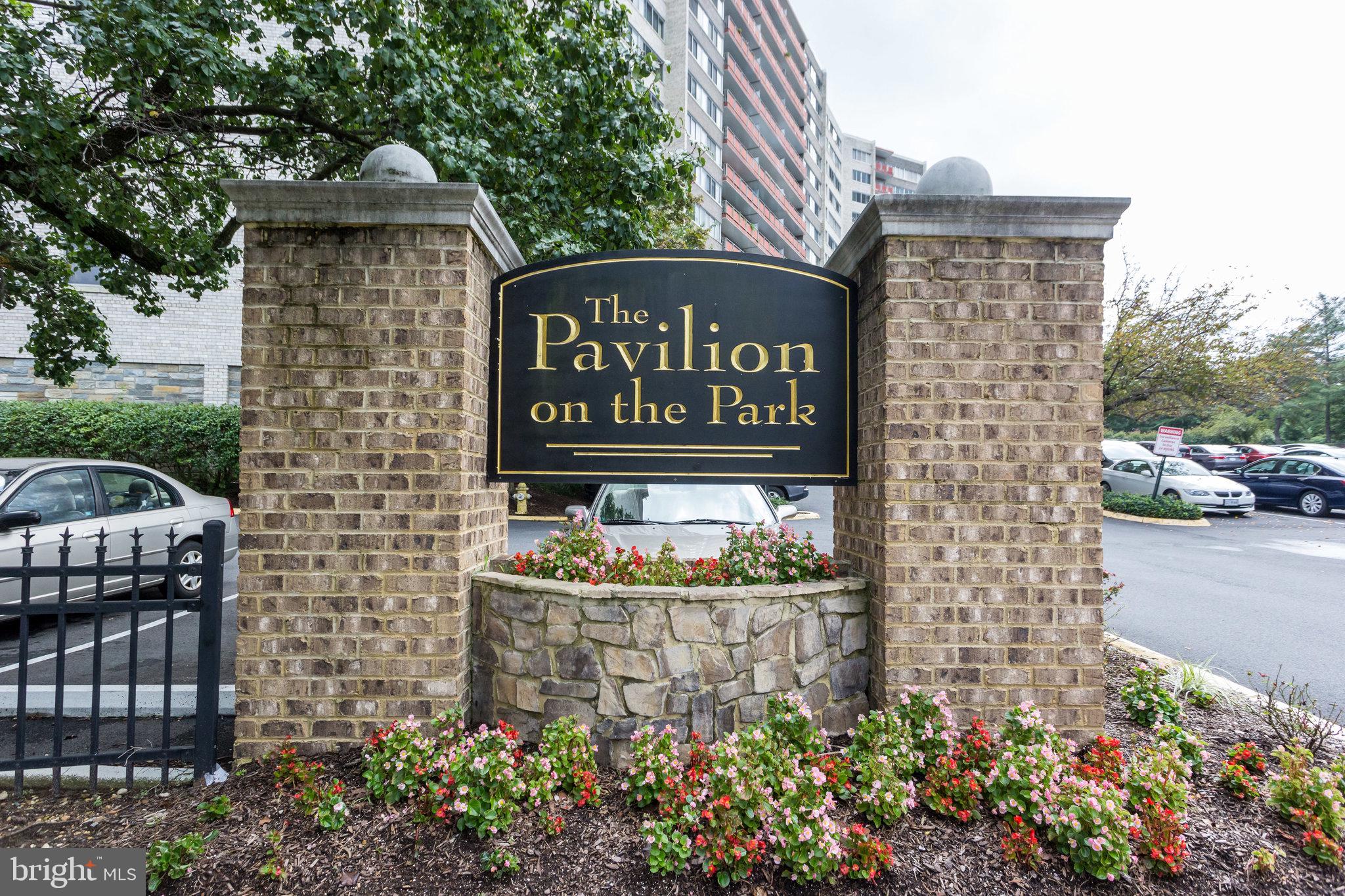 PAVILION ON THE PARK - Residential