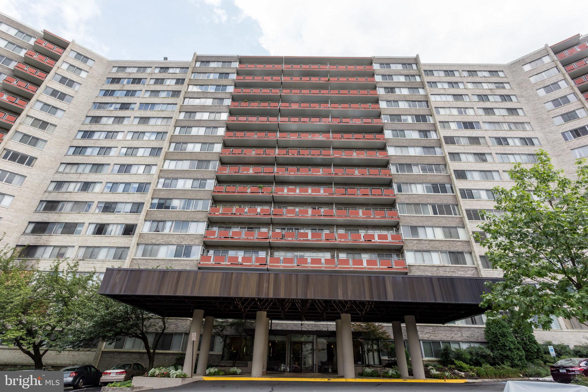 PAVILION ON THE PARK - Residential