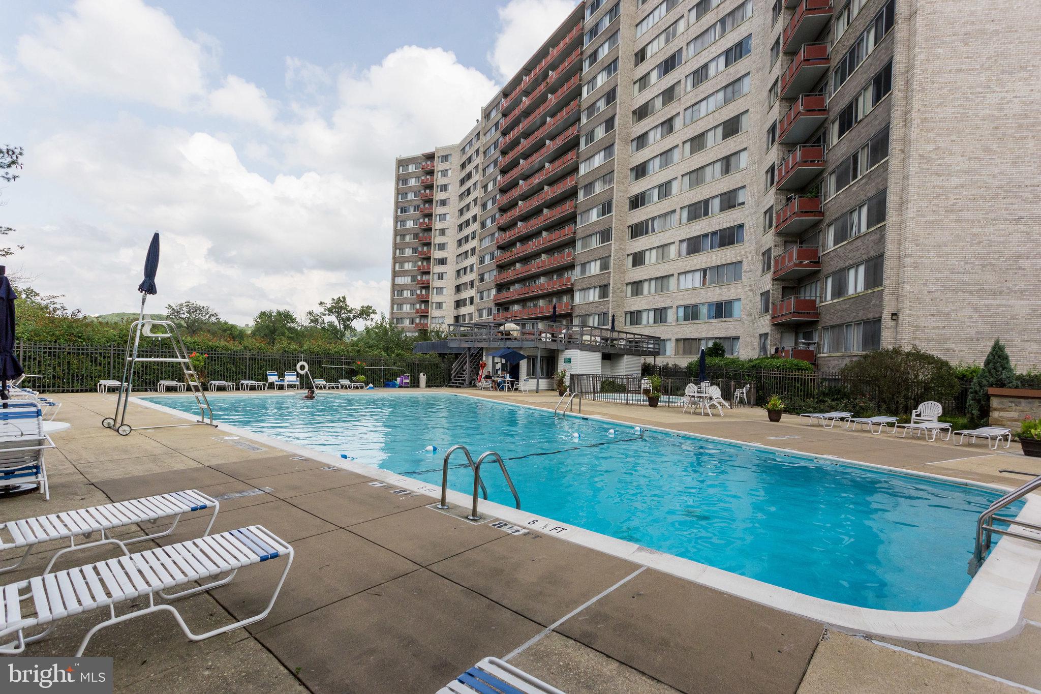 PAVILION ON THE PARK - Residential