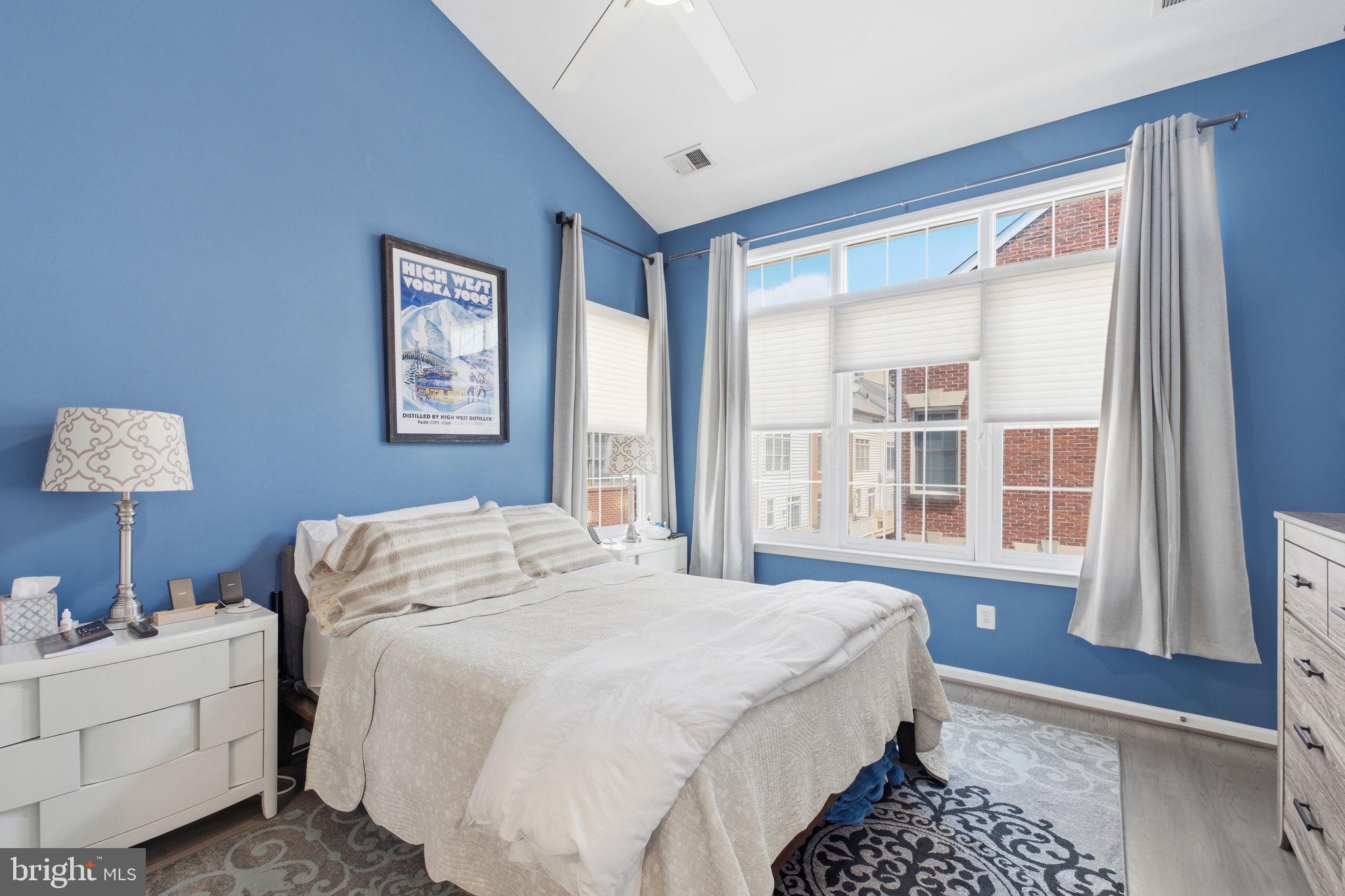 1329 N BARTON STREET N