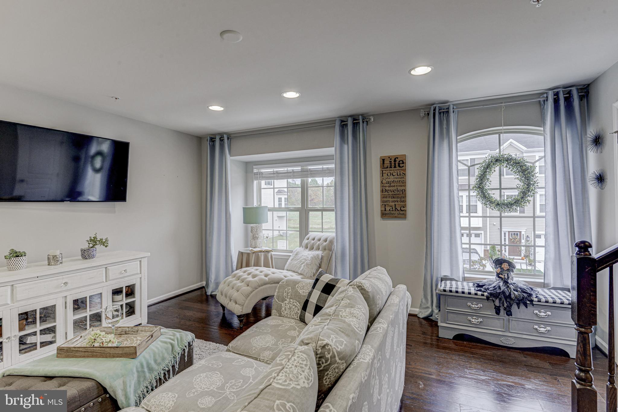 RAVENHURST GLEN - Residential