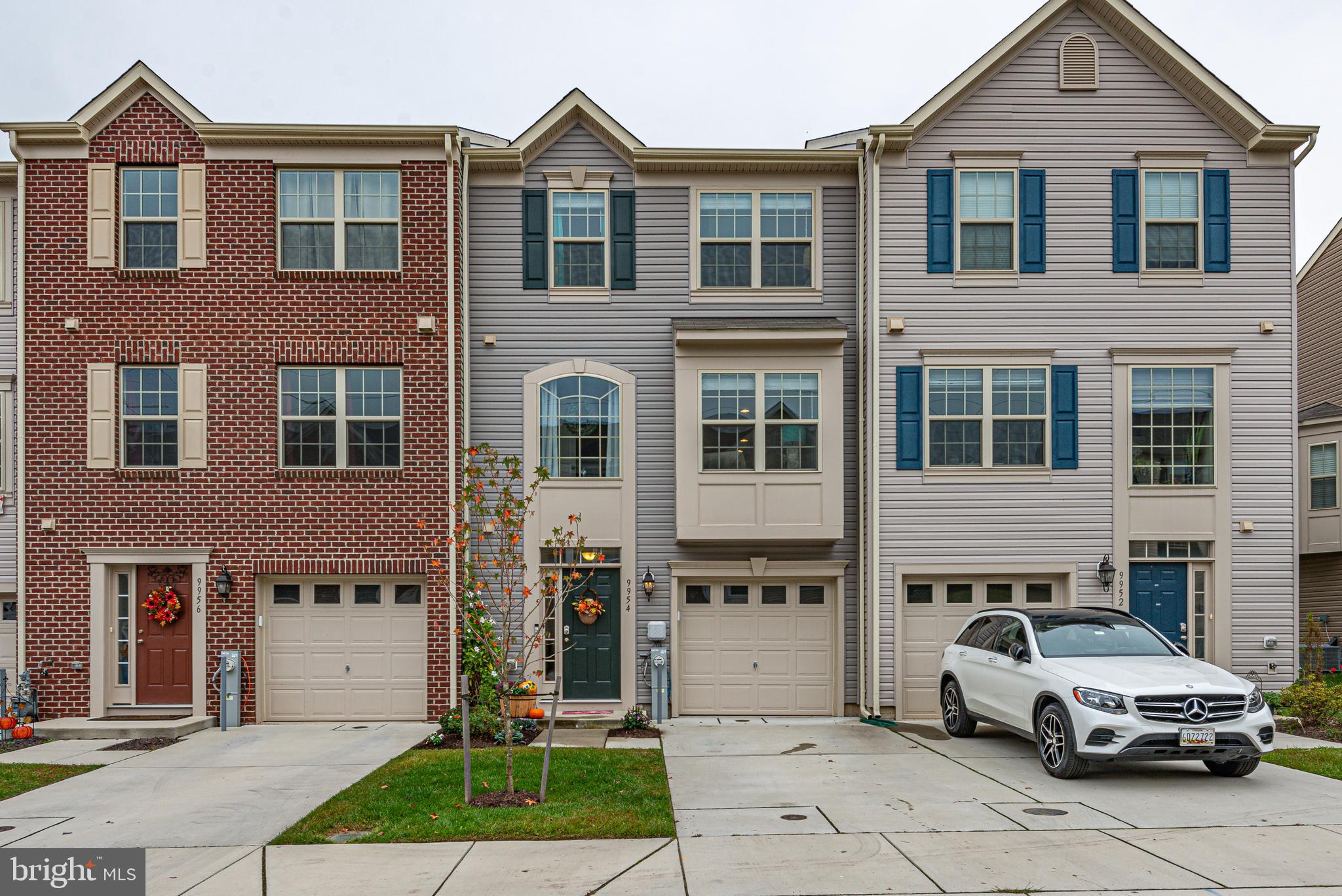 RAVENHURST GLEN - Residential