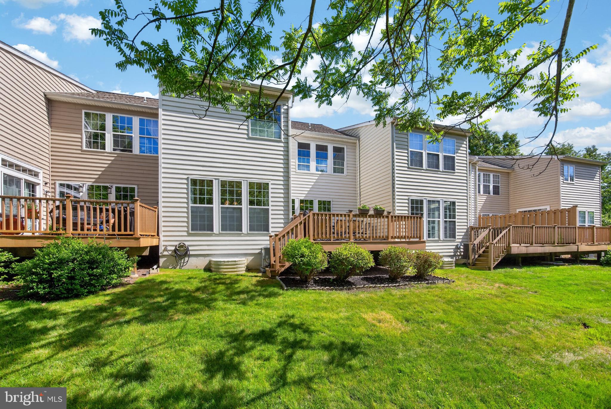 25 BERMAN COURT