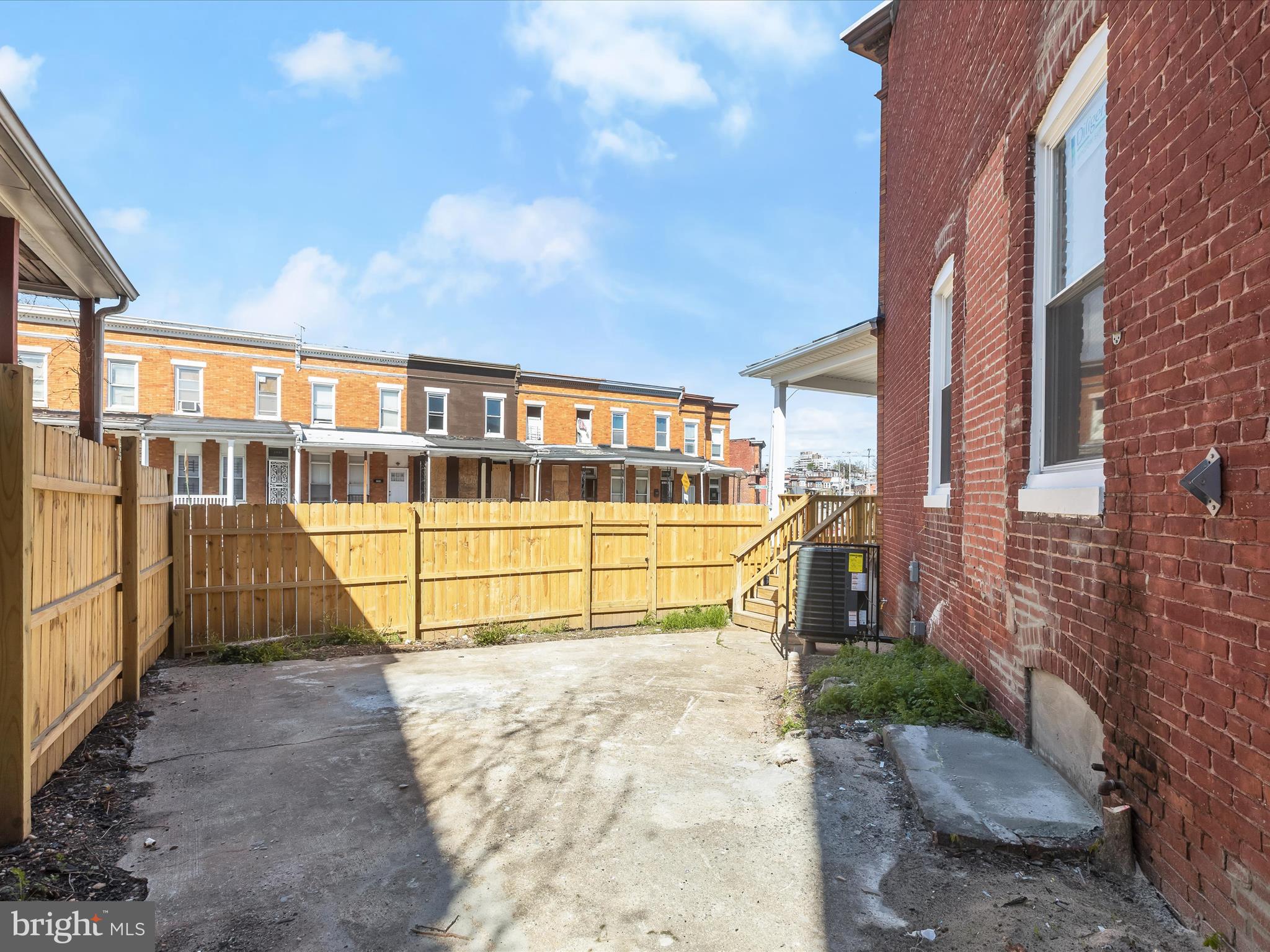 EAST BALTIMORE MIDWAY - Residential