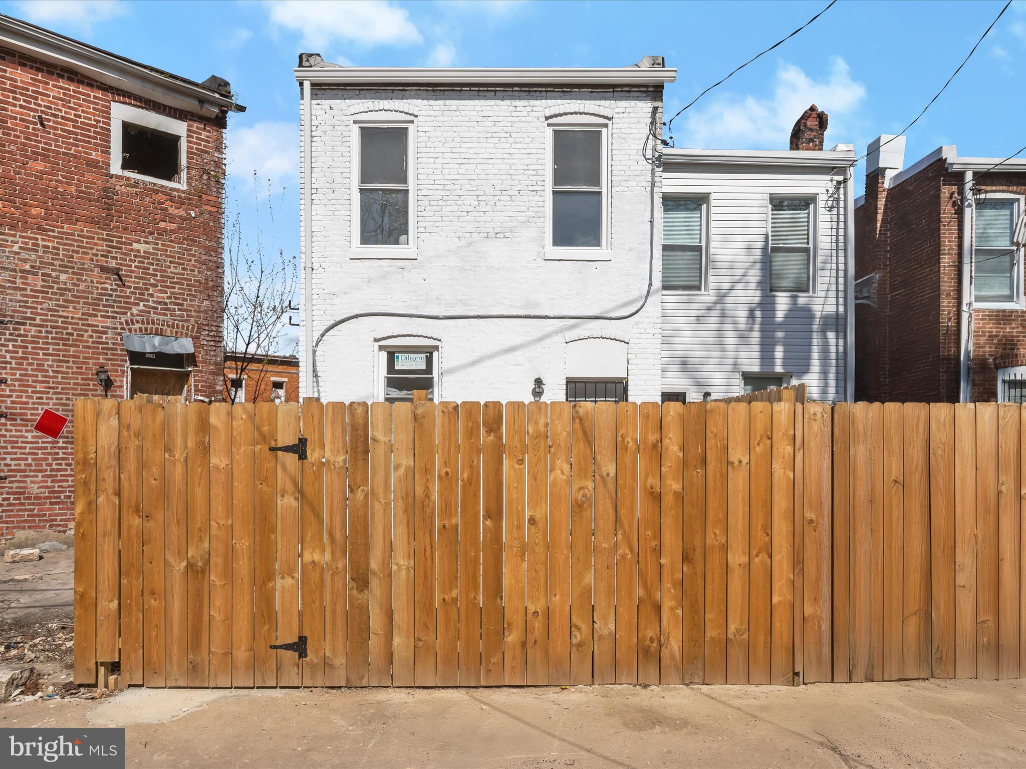 EAST BALTIMORE MIDWAY - Residential