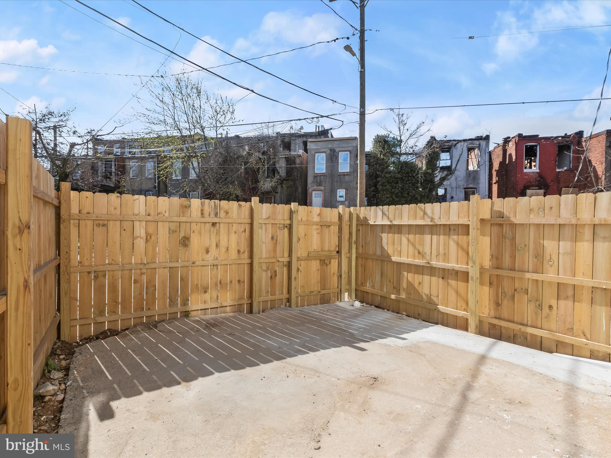 EAST BALTIMORE MIDWAY - Residential