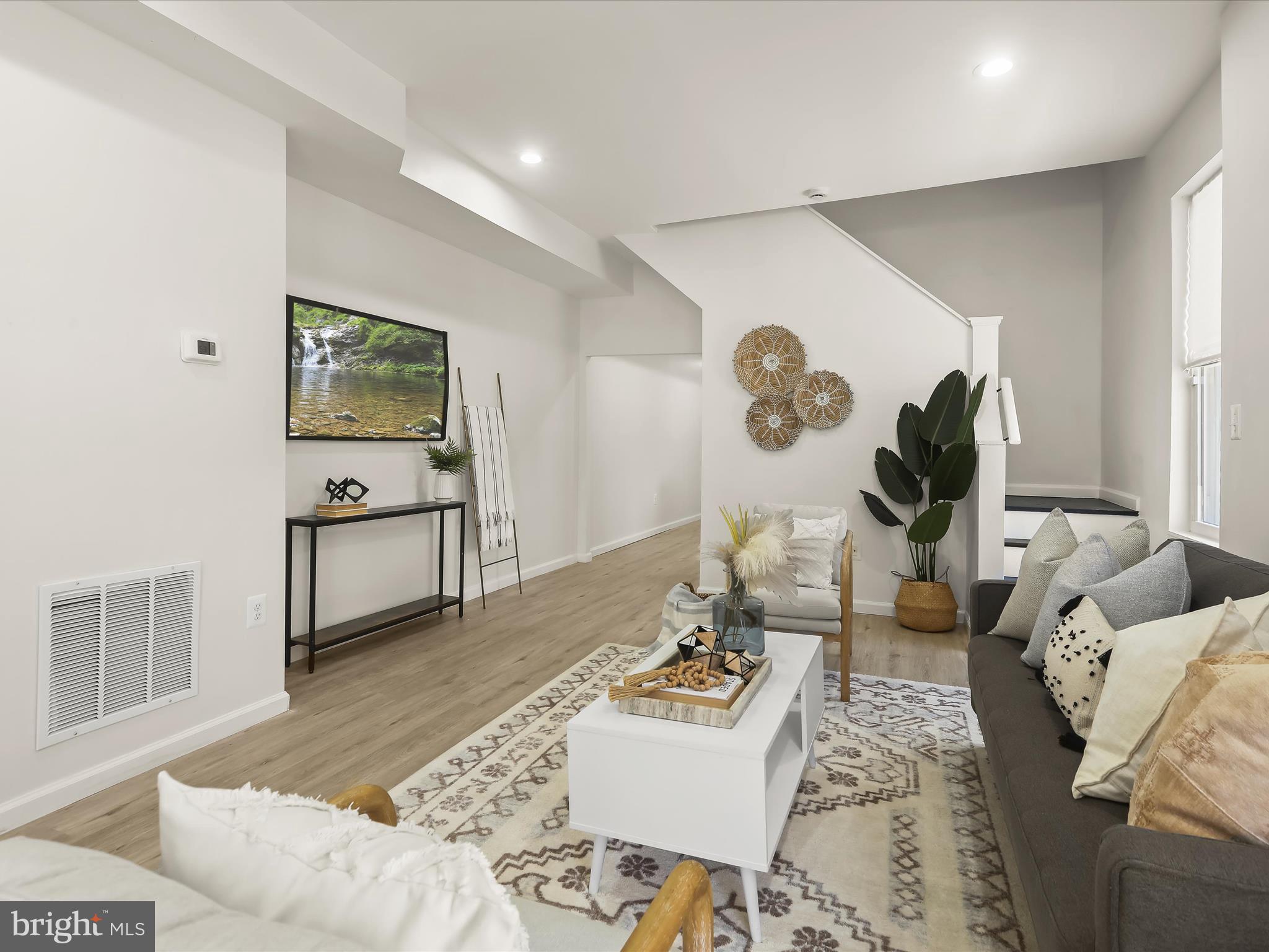 EAST BALTIMORE MIDWAY - Residential