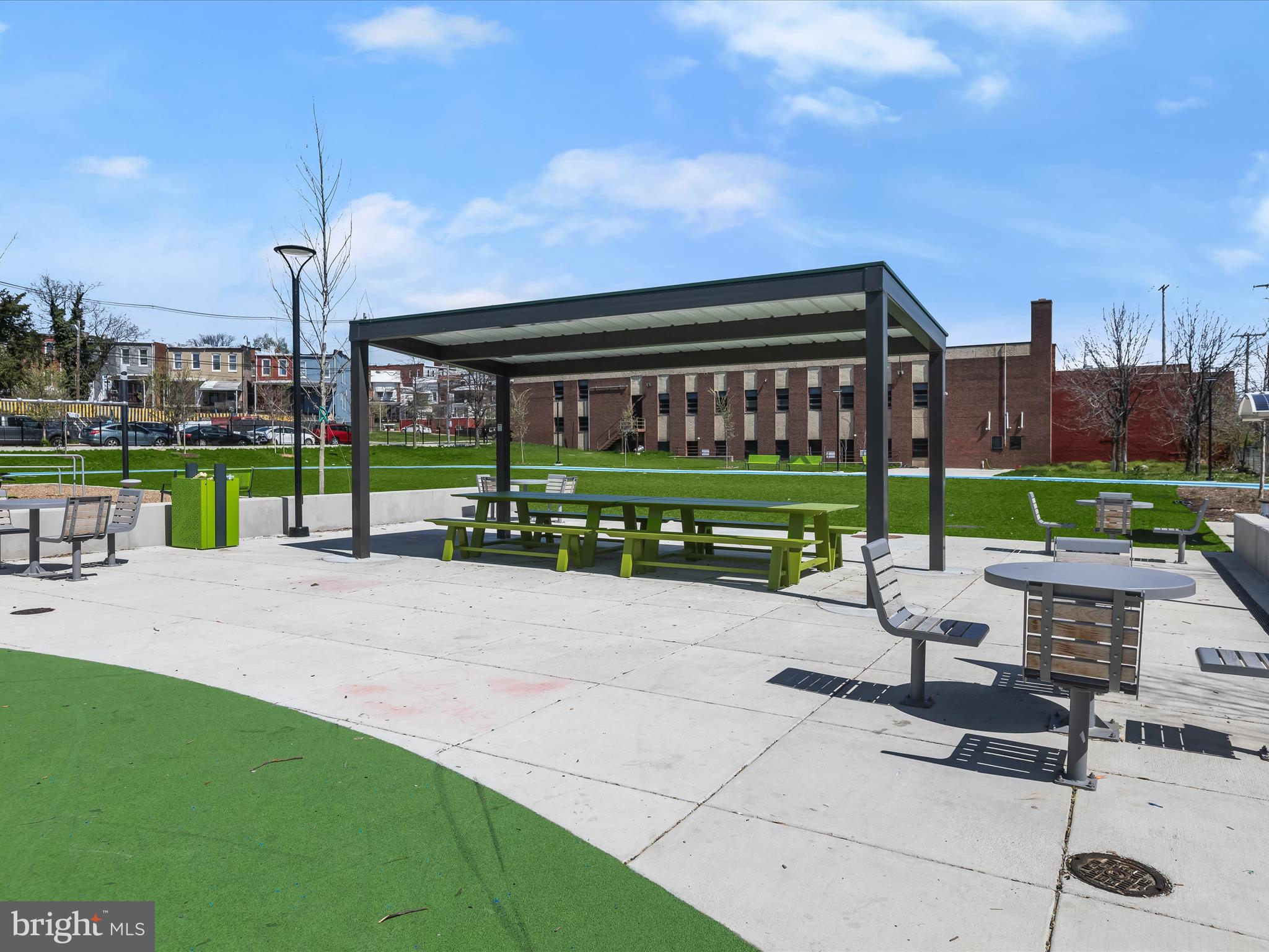 EAST BALTIMORE MIDWAY - Residential