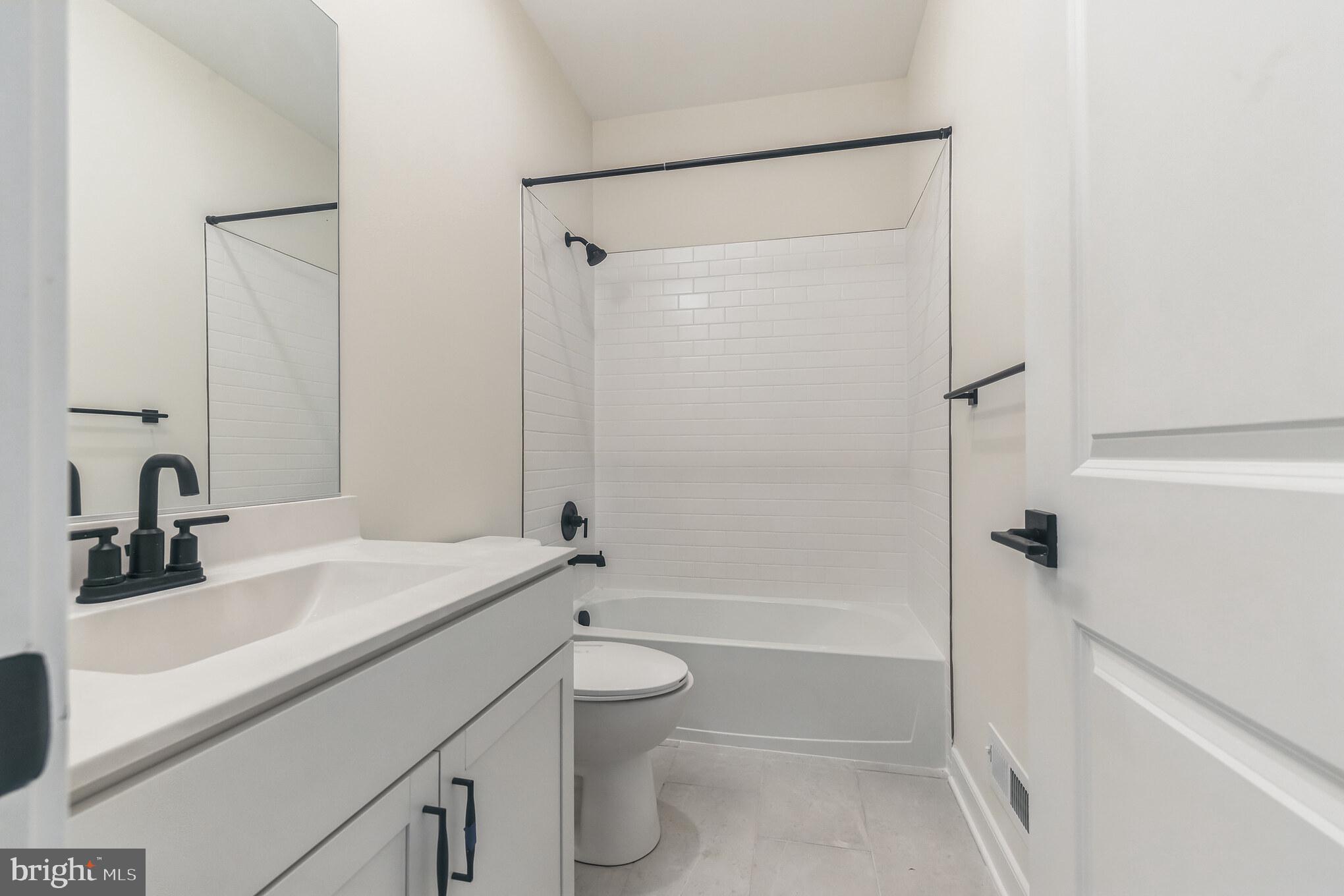 24121 BREAKWATER LANE