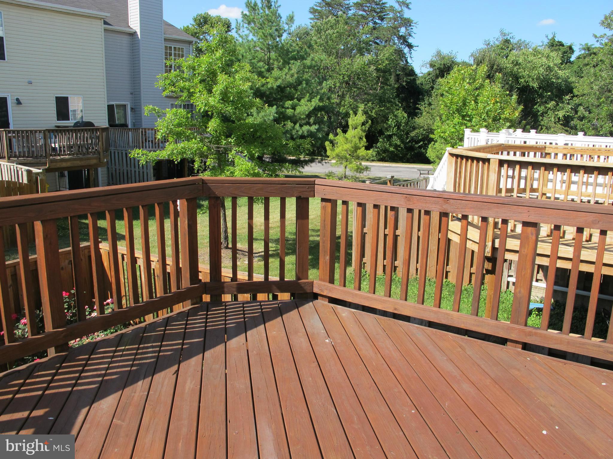 SEVEN OAKS - Residential