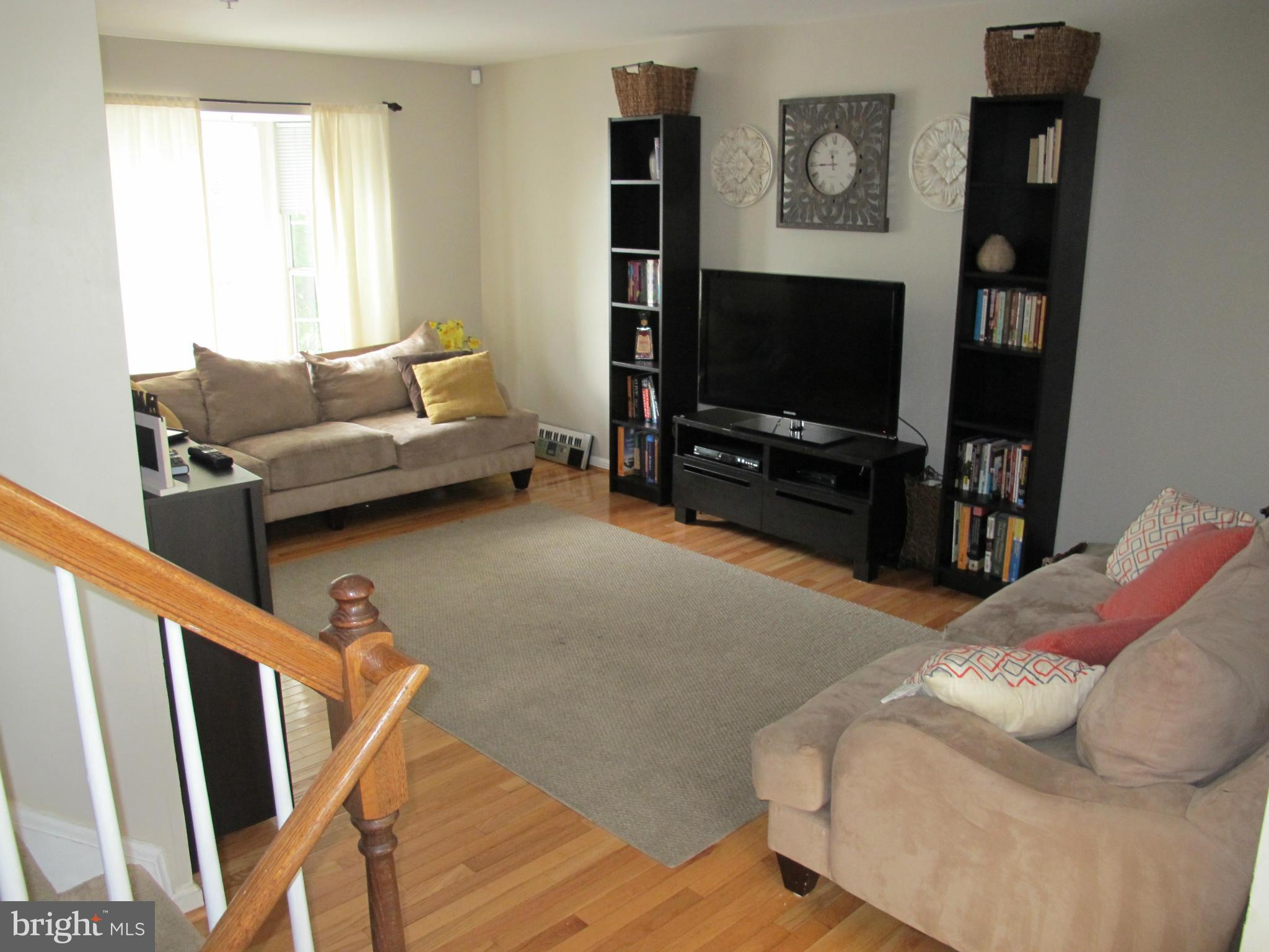 SEVEN OAKS - Residential