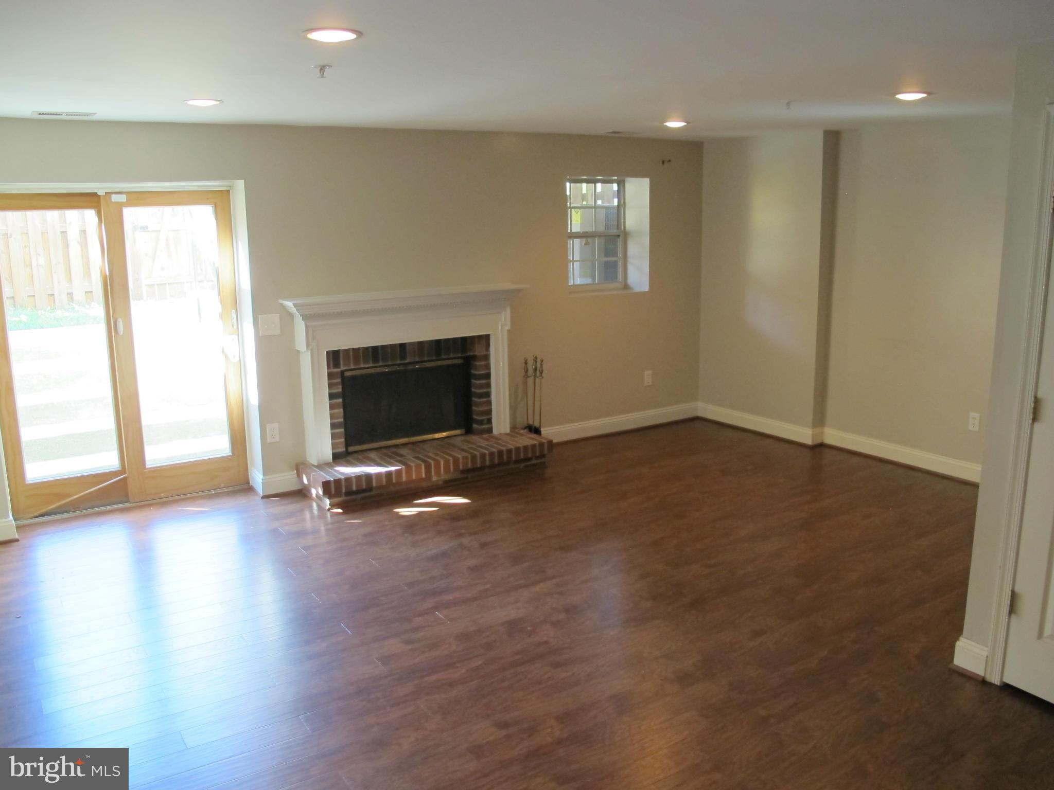 SEVEN OAKS - Residential