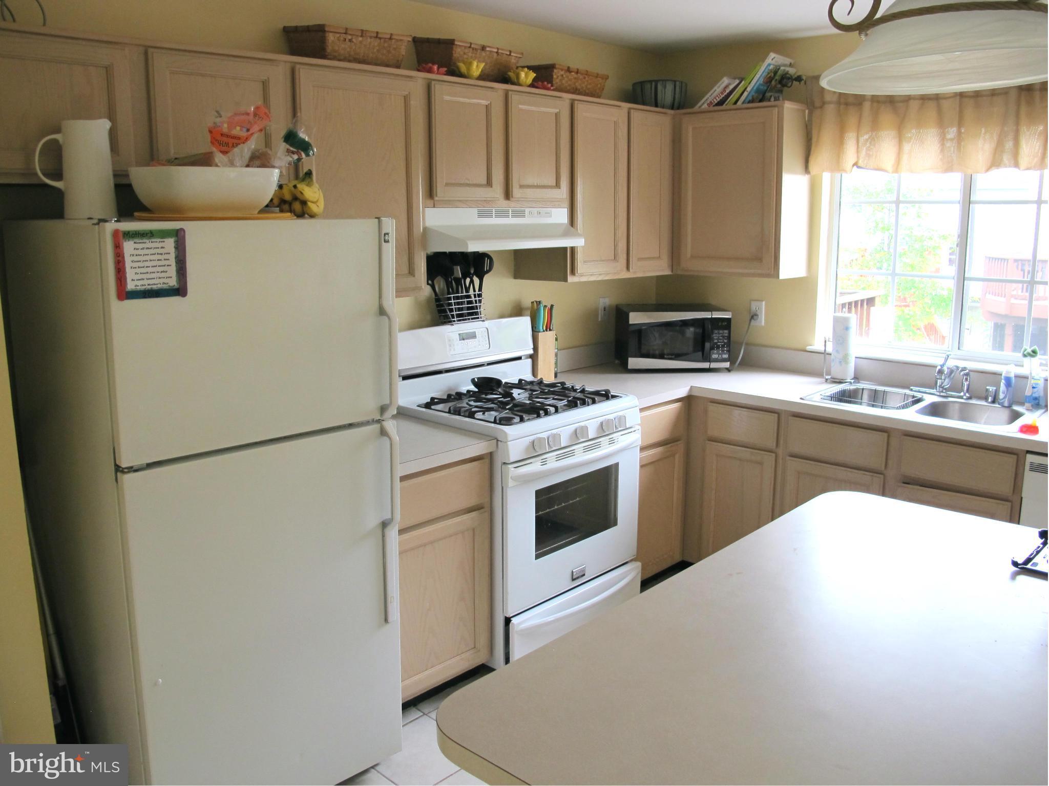 SEVEN OAKS - Residential