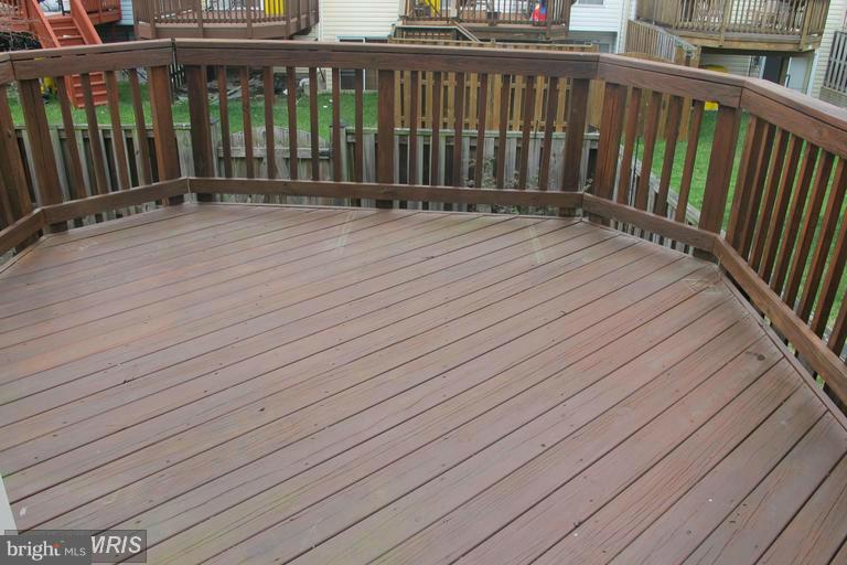 SEVEN OAKS - Residential