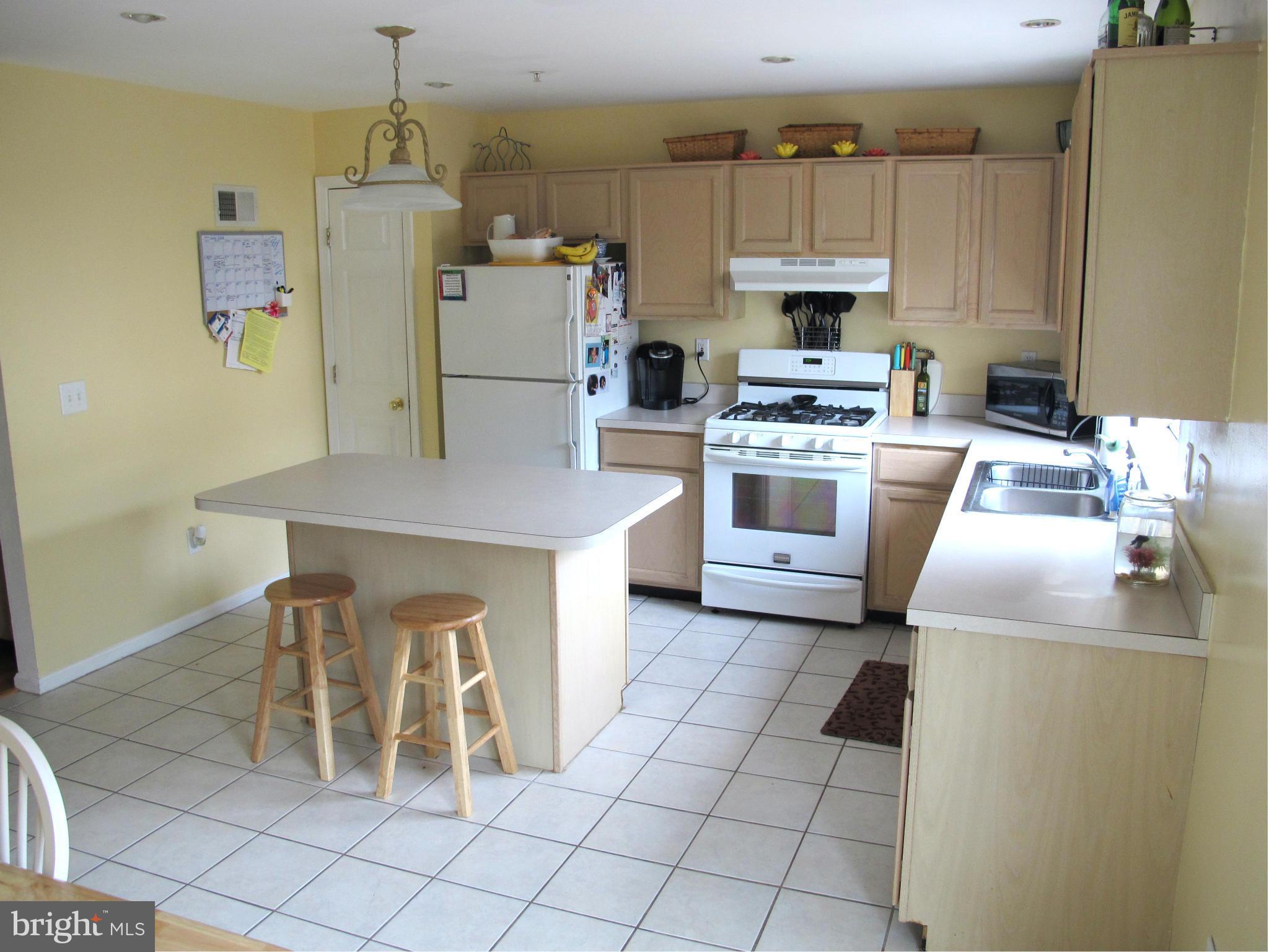 SEVEN OAKS - Residential