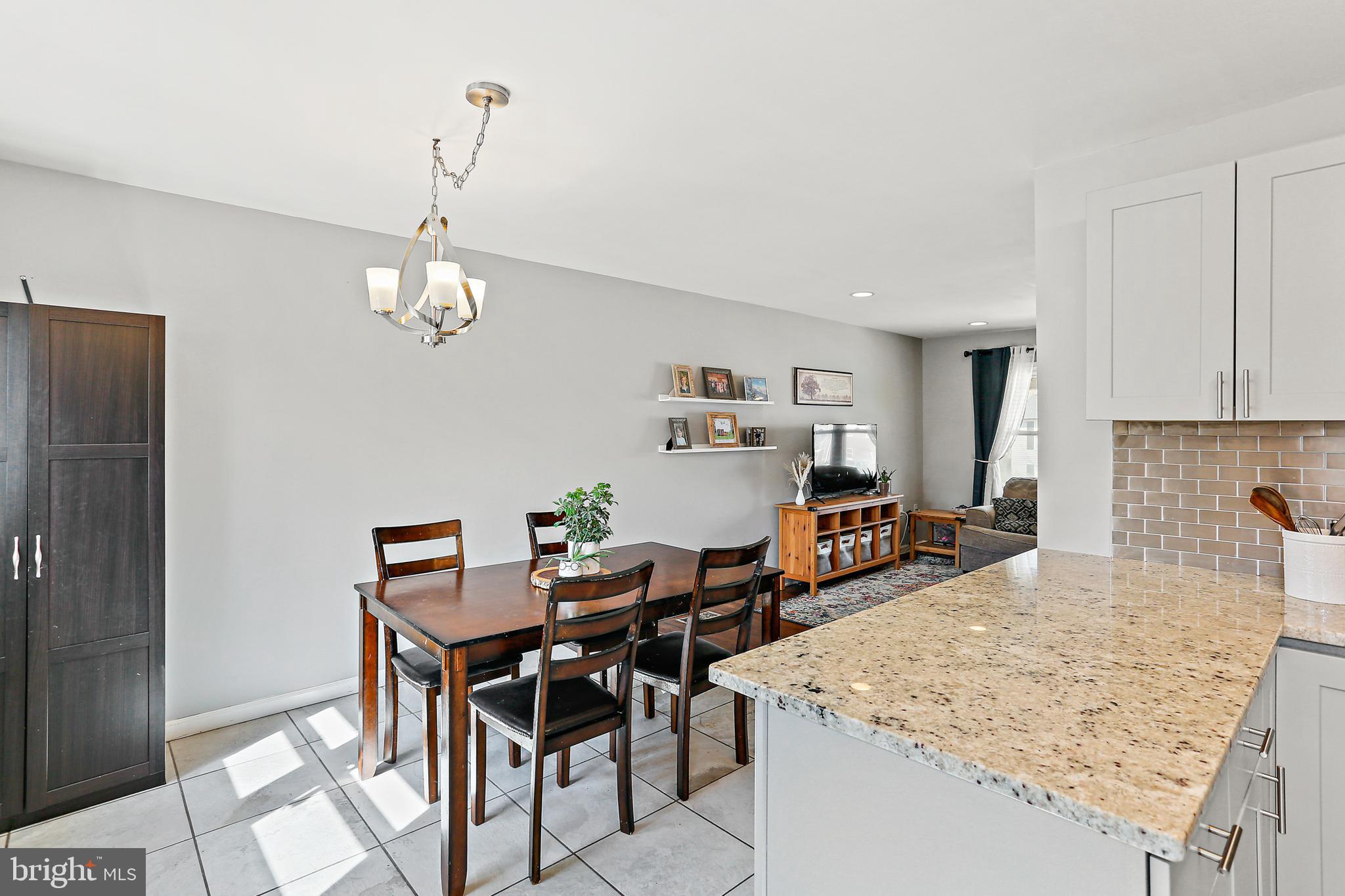 EDGE MEAD - Residential